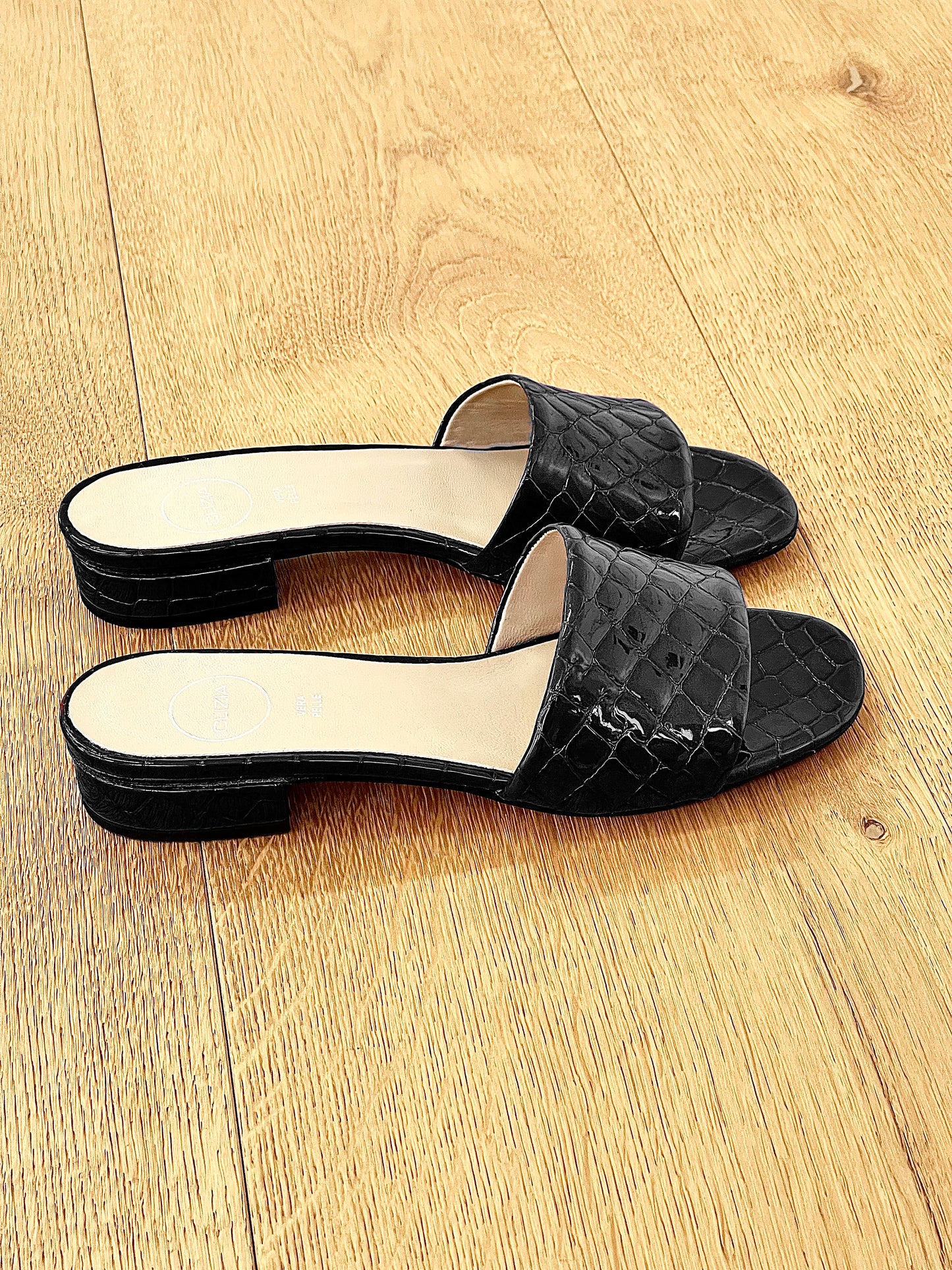 MANHATTAN COCONUT BLACK