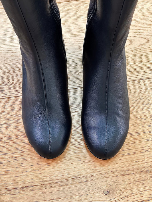 ROBERT LEATHER BLACK