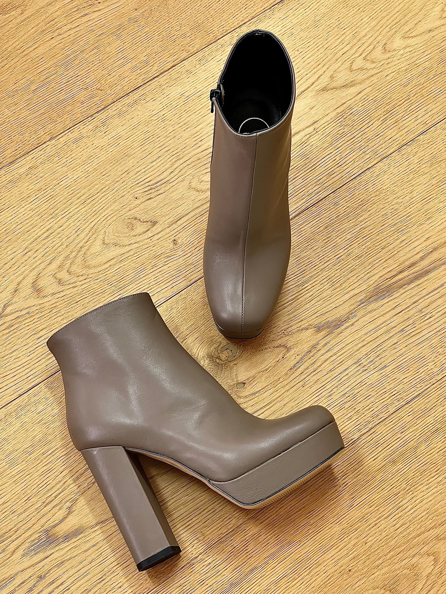 DETROIT LEATHER TAUPE