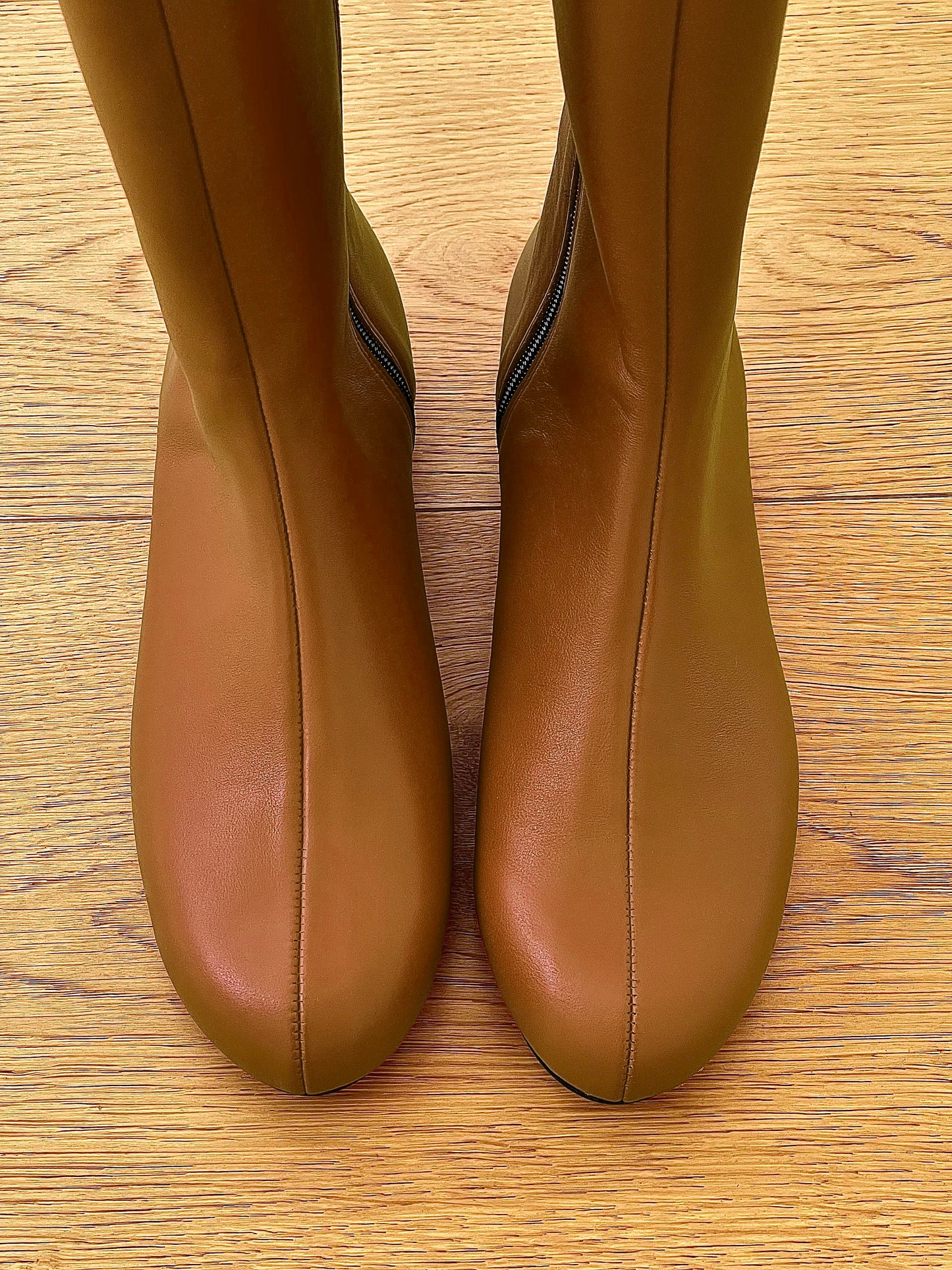 JONAS KOŇAKOVÁ KŮŽE