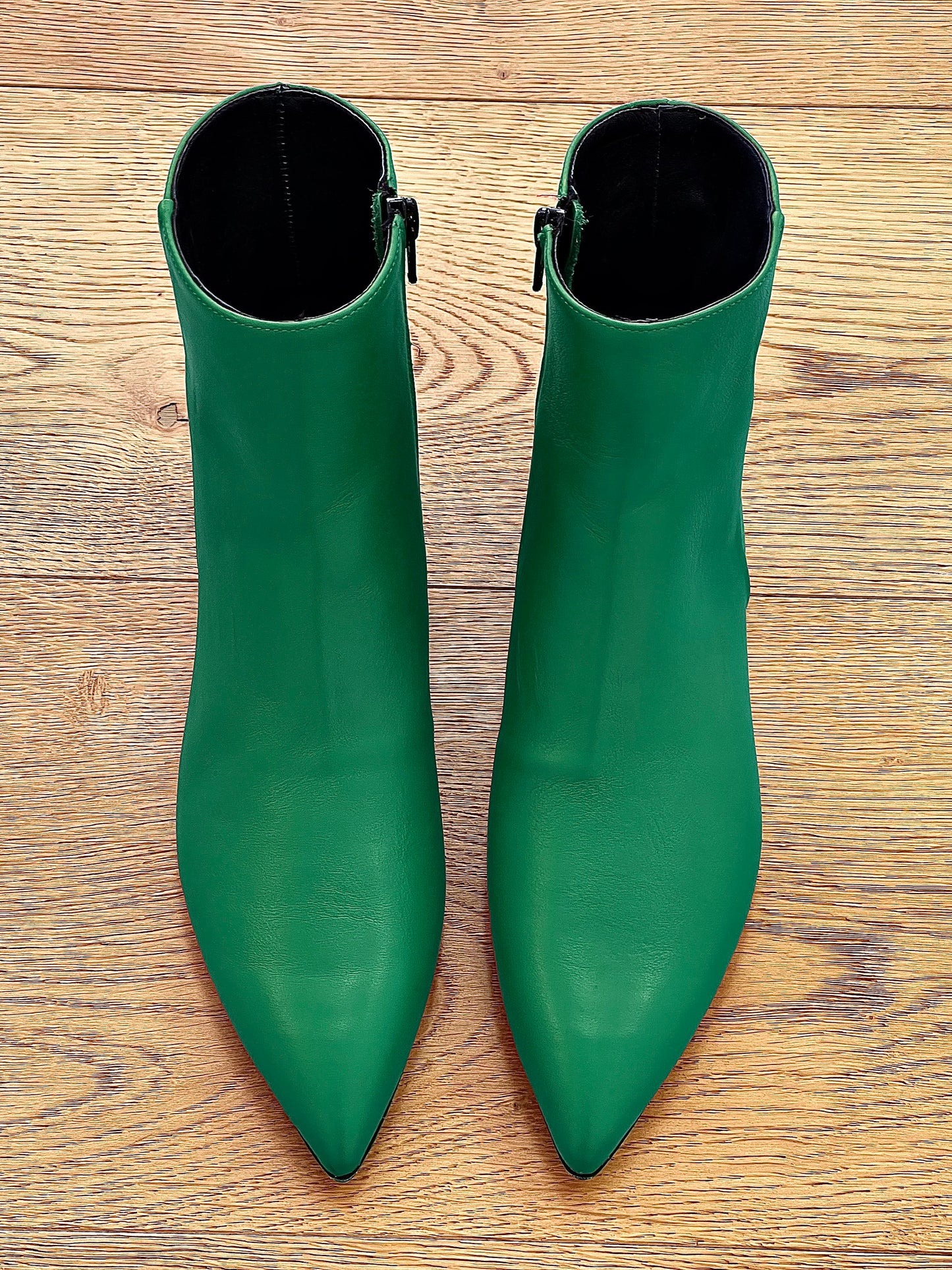 GERRI GREEN LEATHER