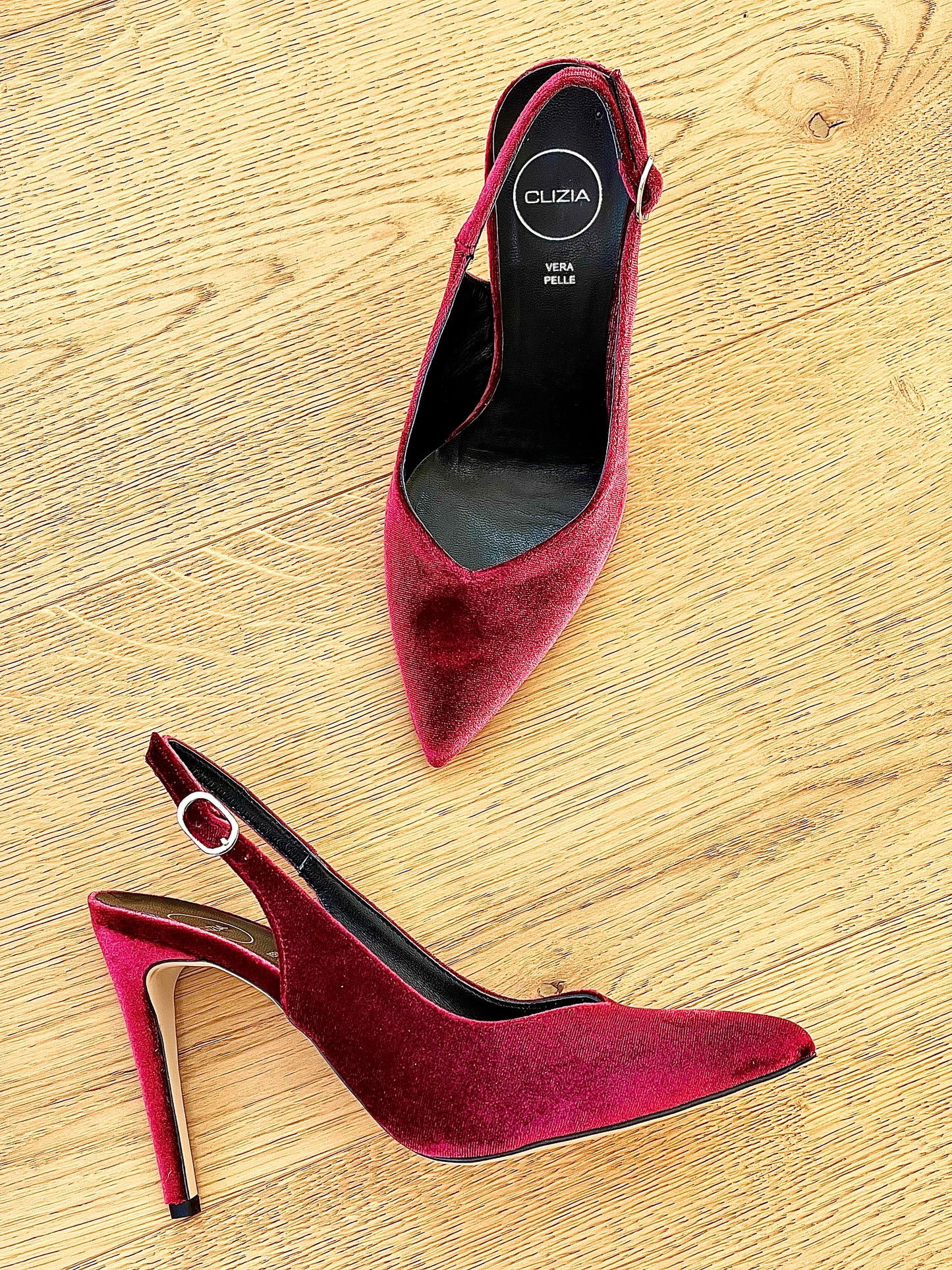 ALEXA BURGUNDY VELVET