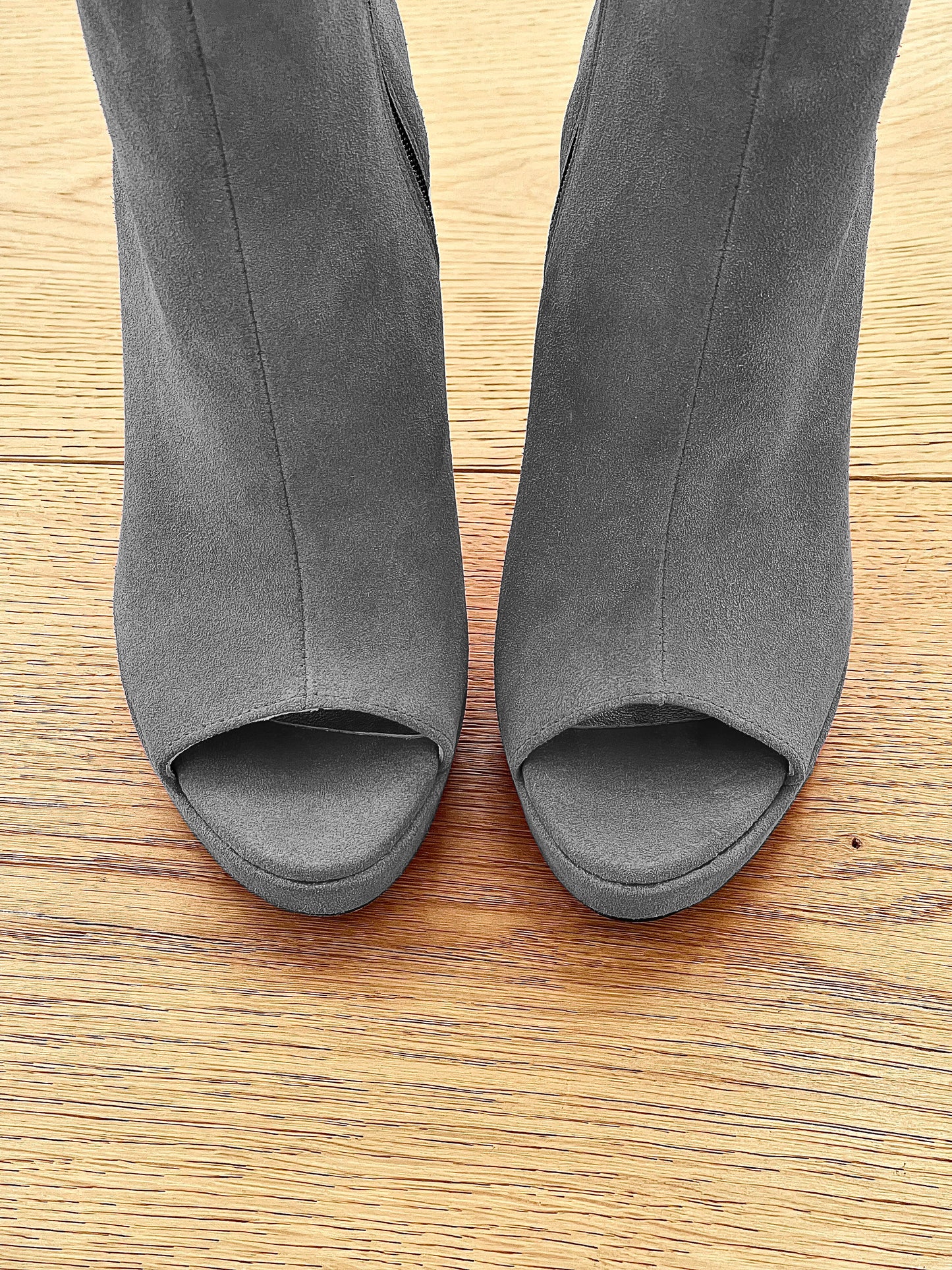 GREY SUEDE LONDON