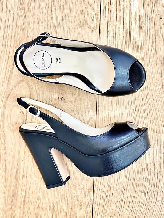 HELLEN LEATHER ČERNÁ