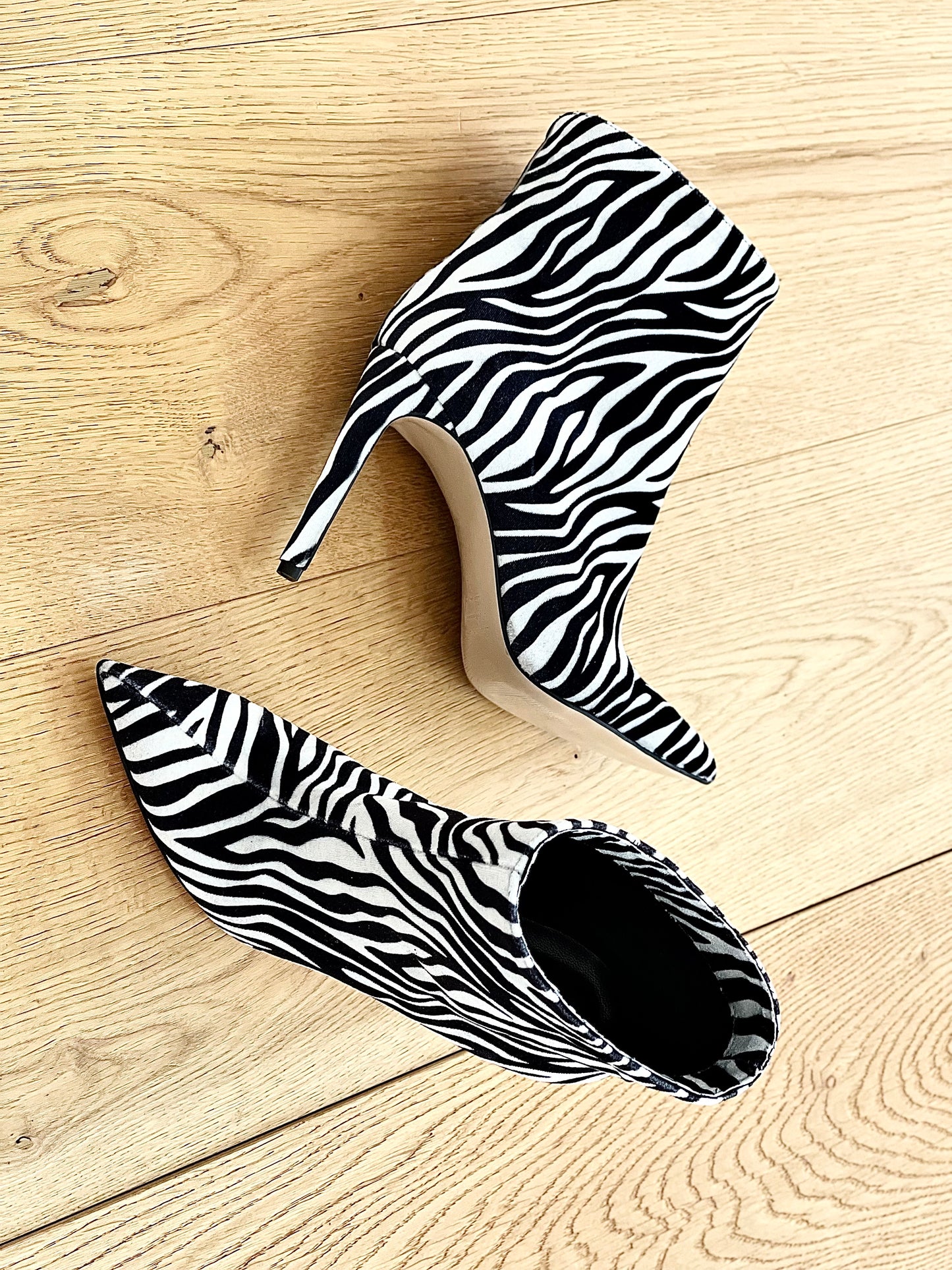 BAHIA ZEBRA VELVET