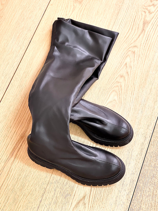 SCOTT LEATHER ČERNÁ