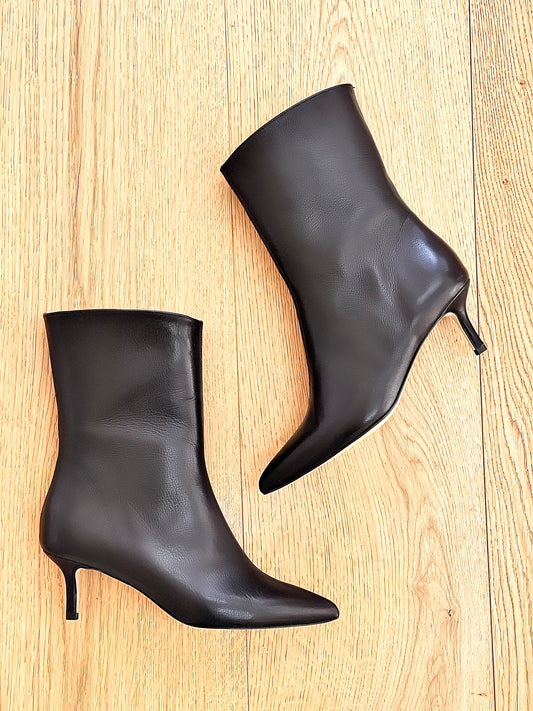 MERLIN LEATHER ČERNÁ