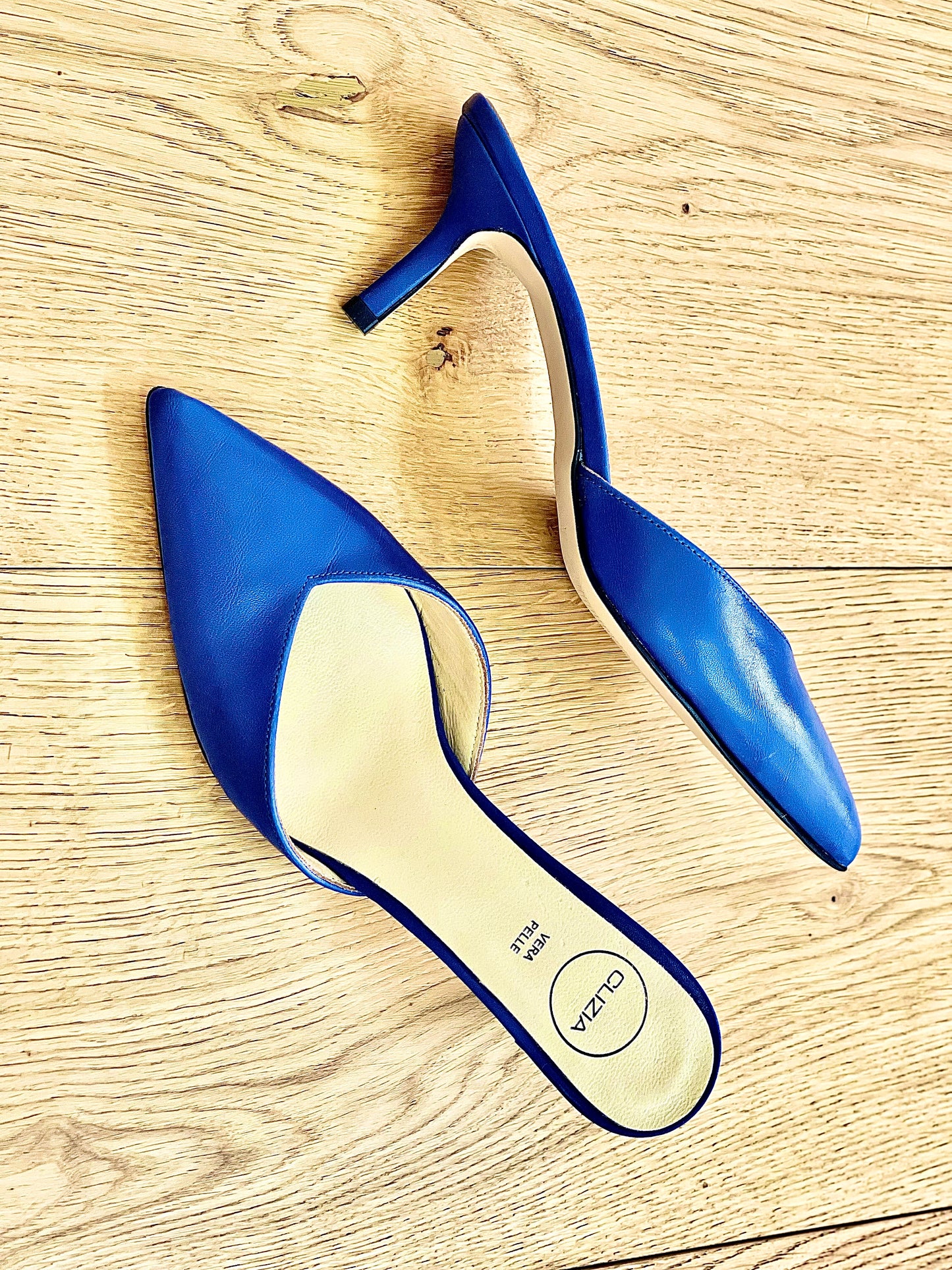 VIKY BLUETTE LEATHER