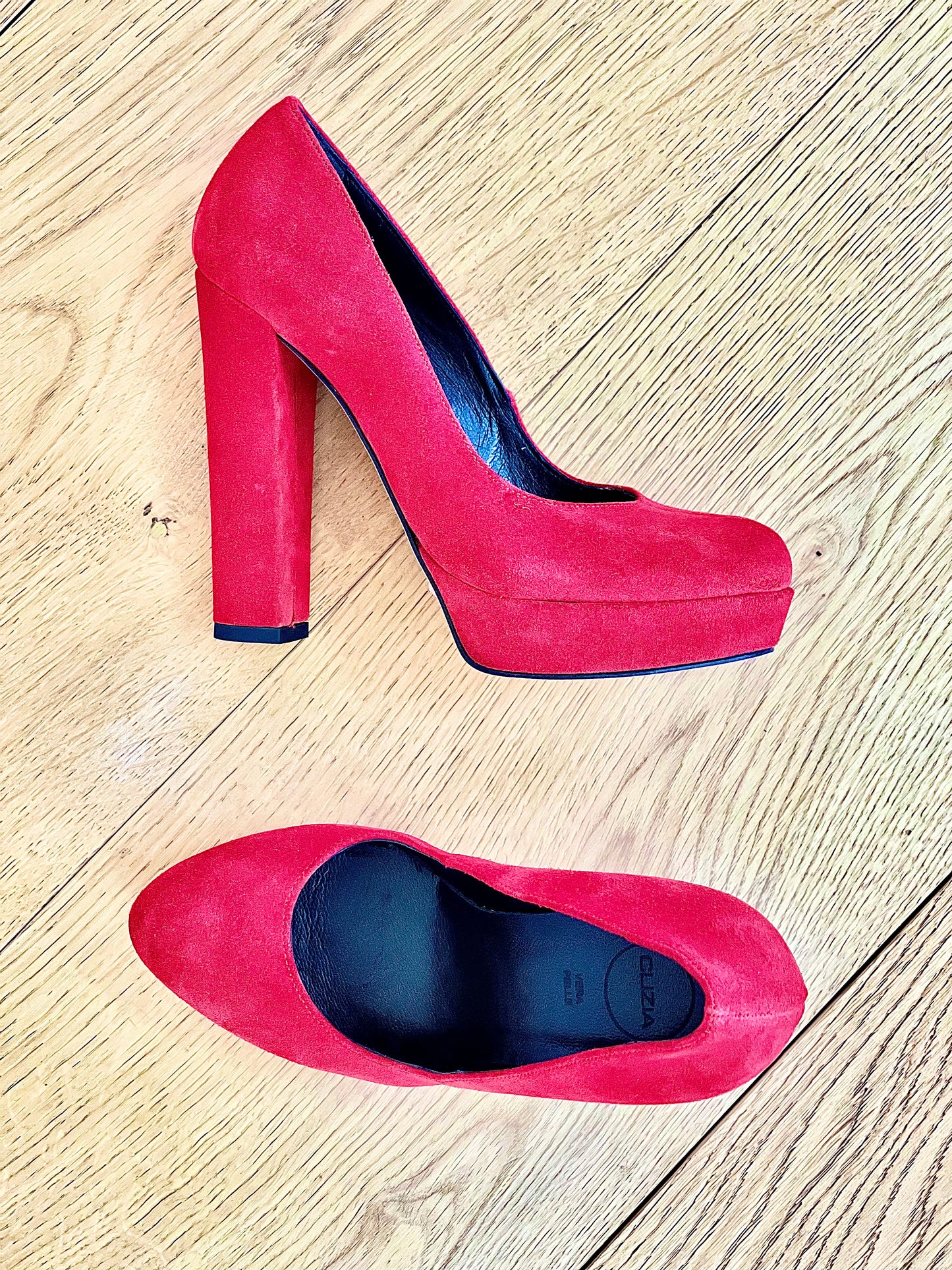 CANCUN RED SUEDE