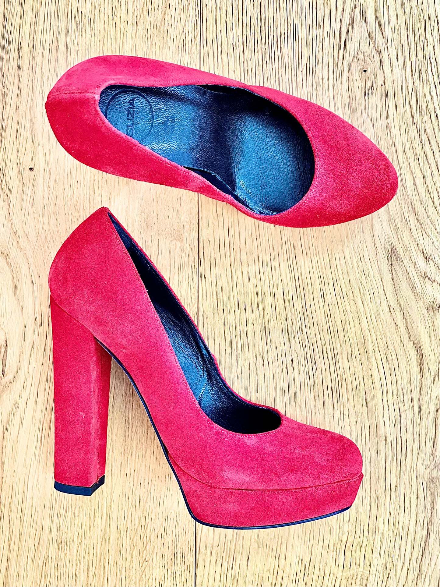 CANCUN RED SUEDE