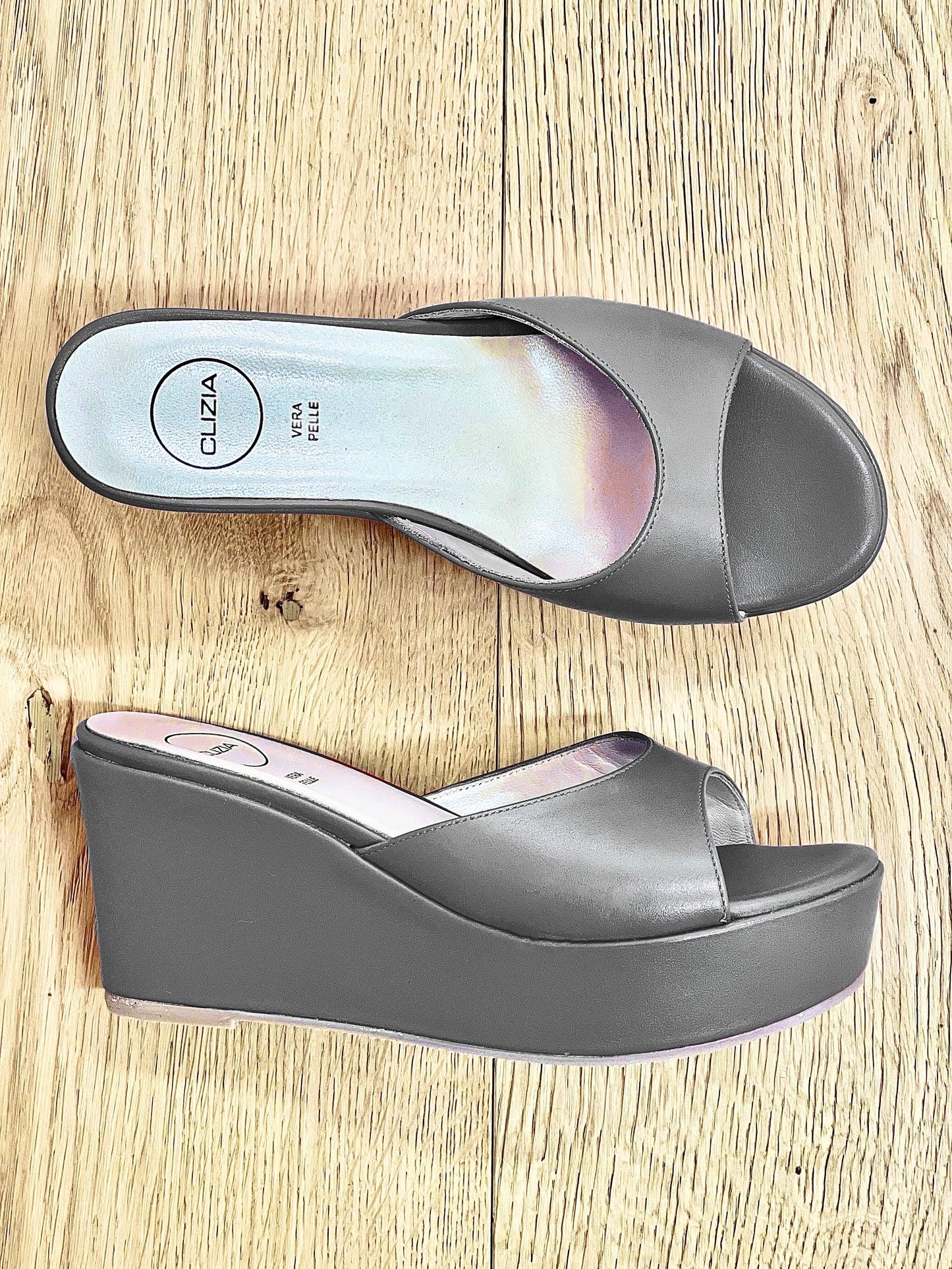 VENUS LEATHER GREY