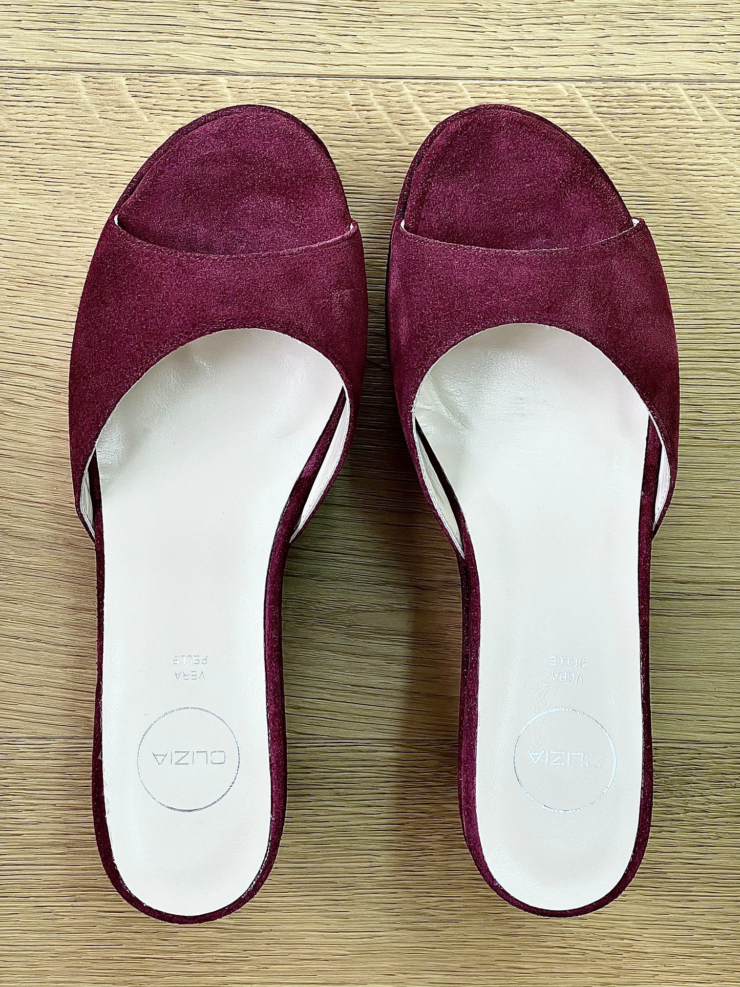 VENUS BORDEAUX RUSKIND