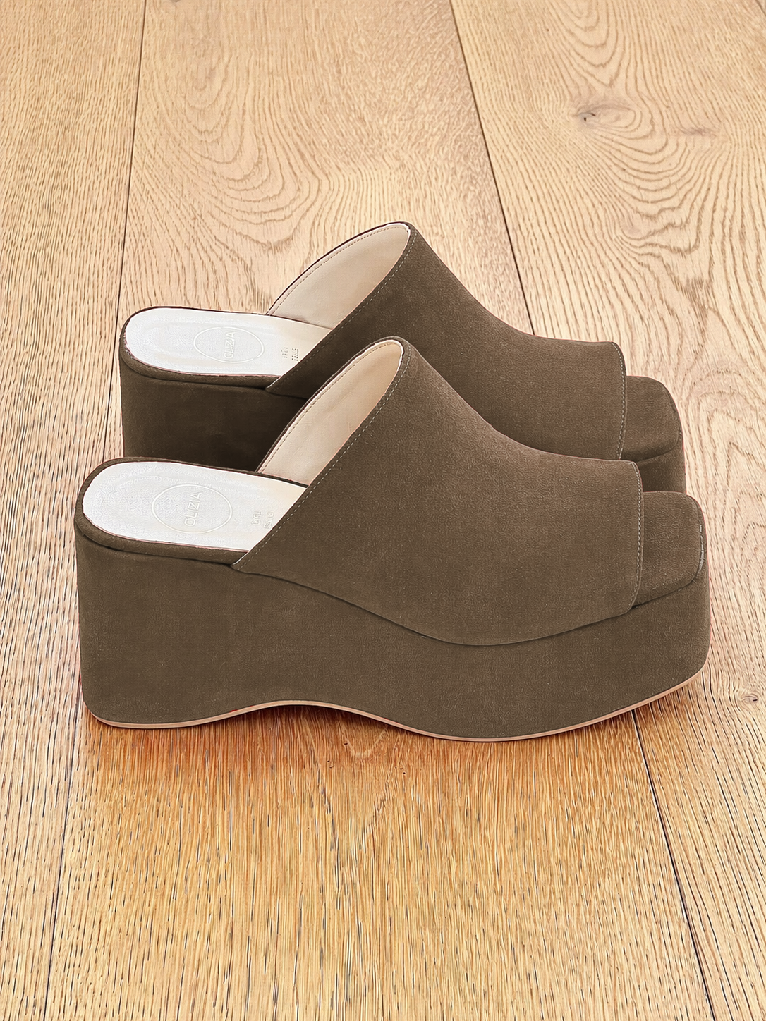 NIKO RUSKIND TAUPE
