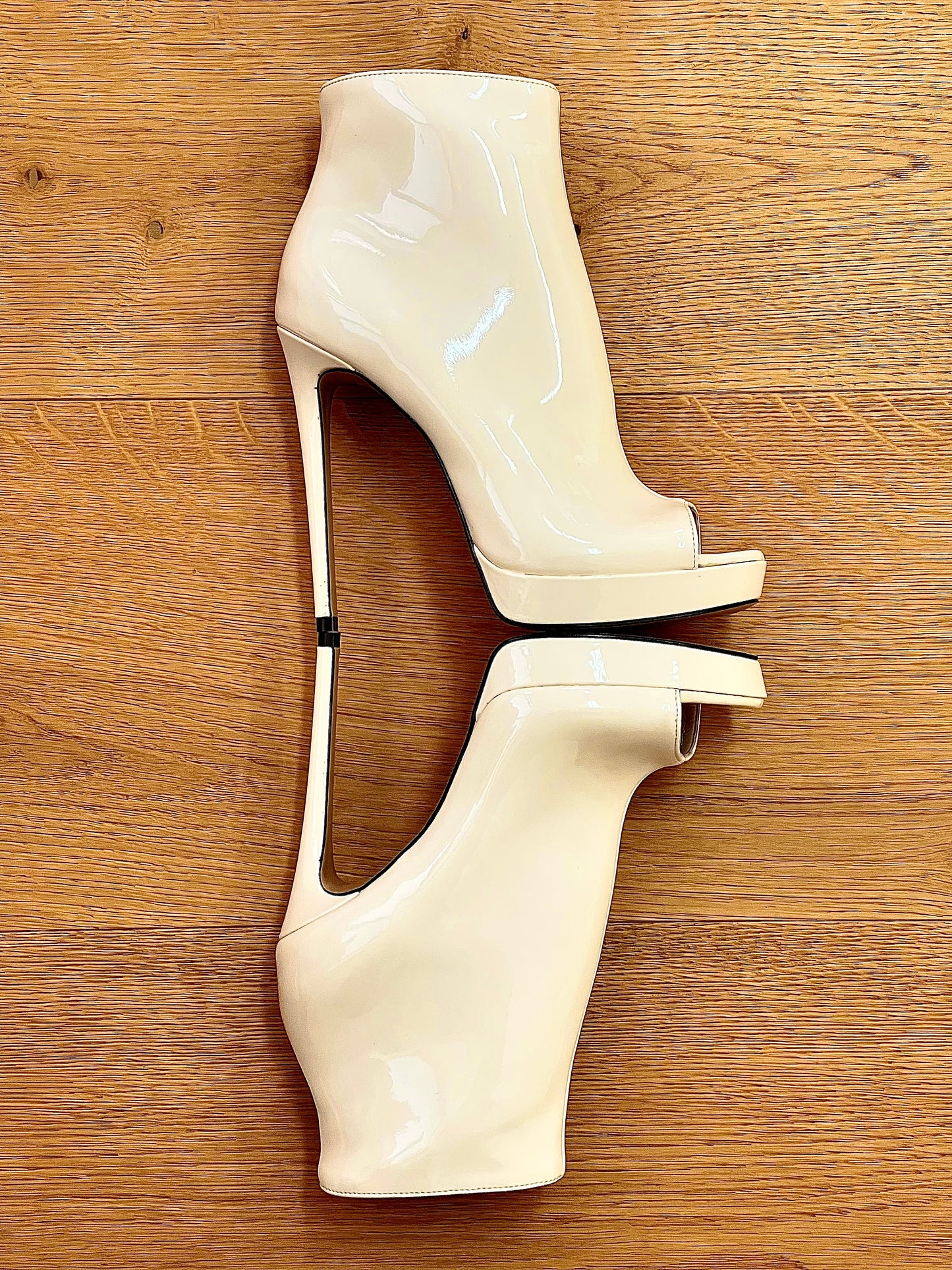 LONDON BEIGE LAKLÆDER