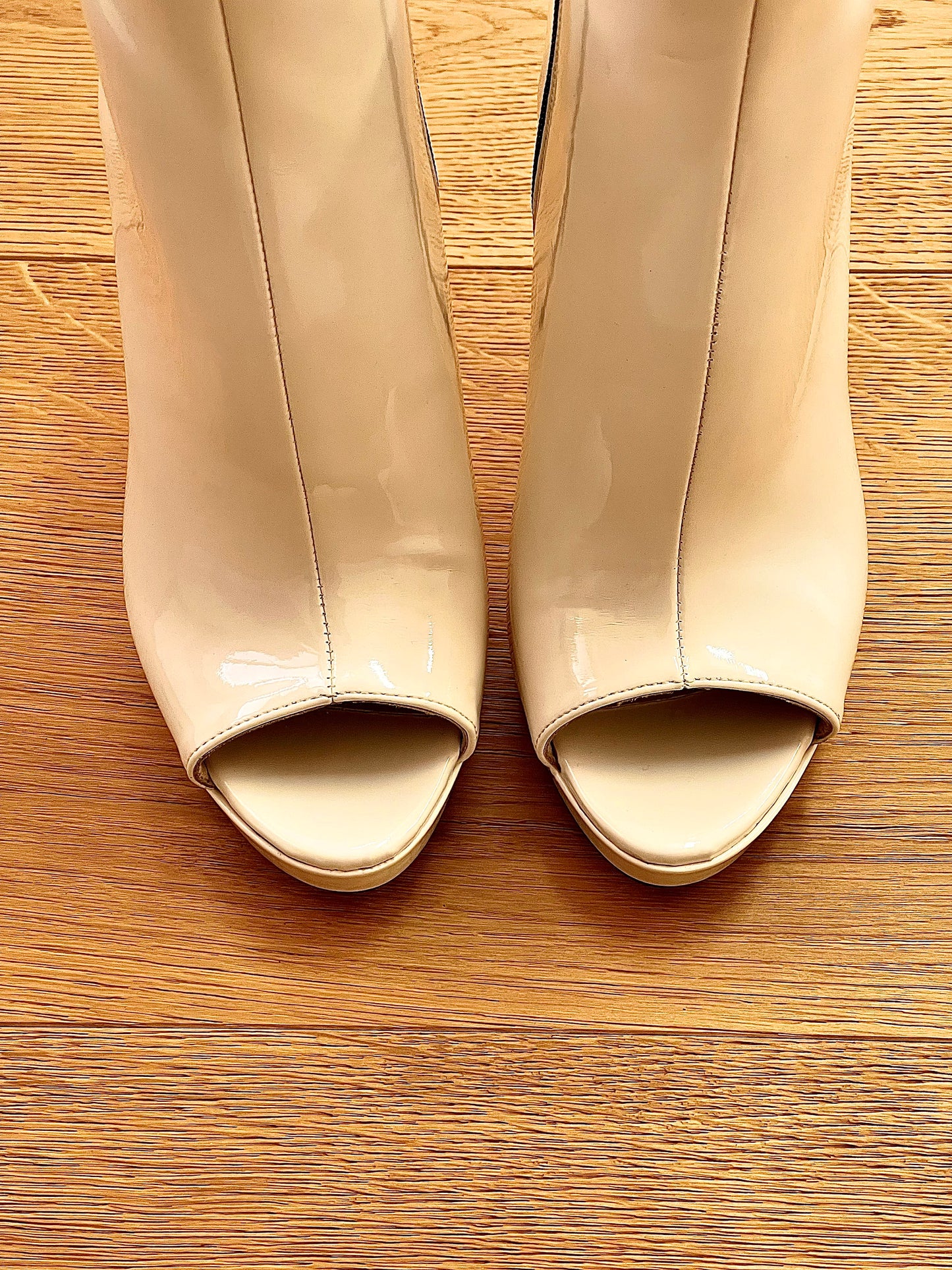 LONDON BEIGE LAKLÆDER