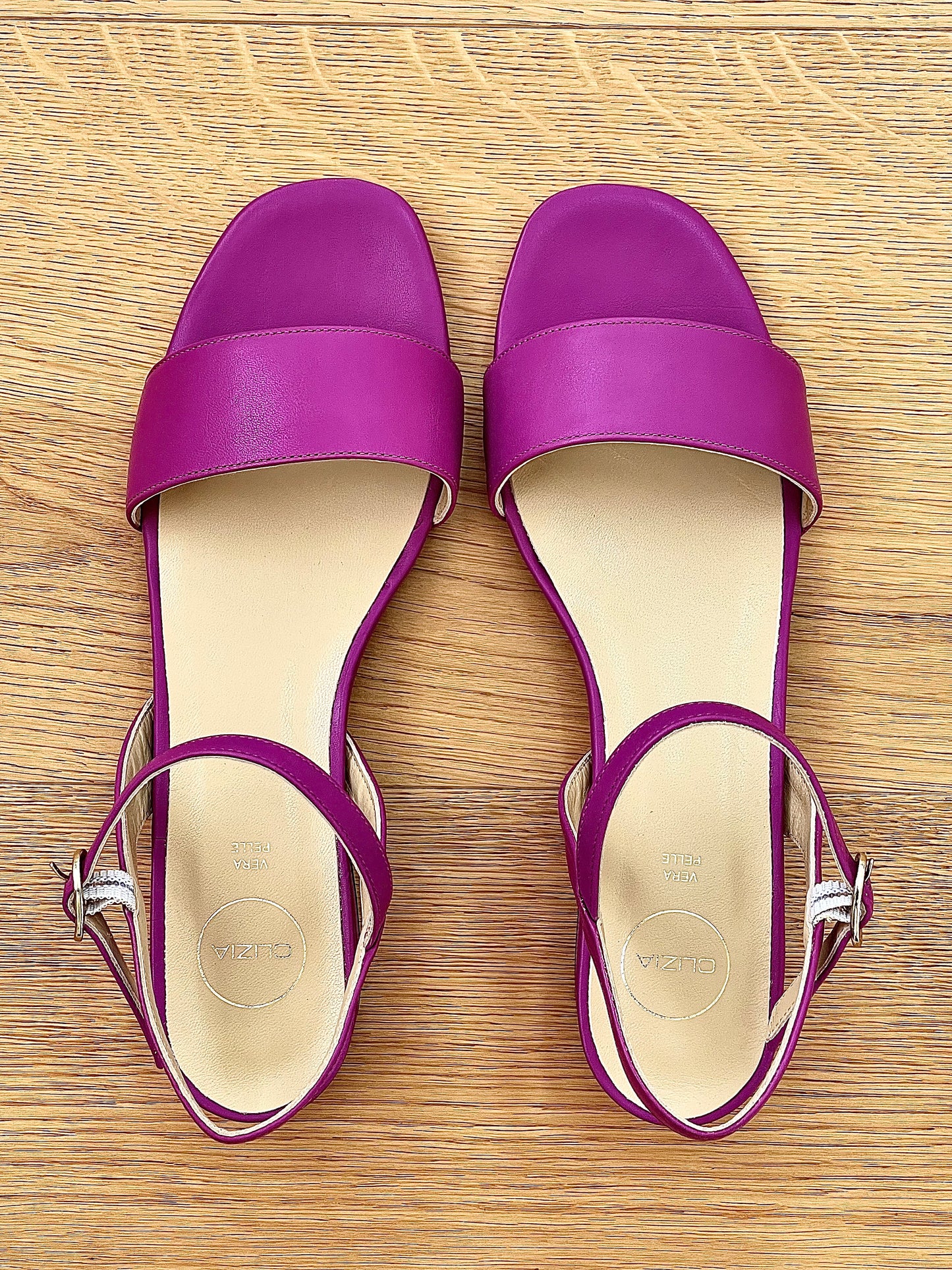 BROOK LÆDER FUCHSIA