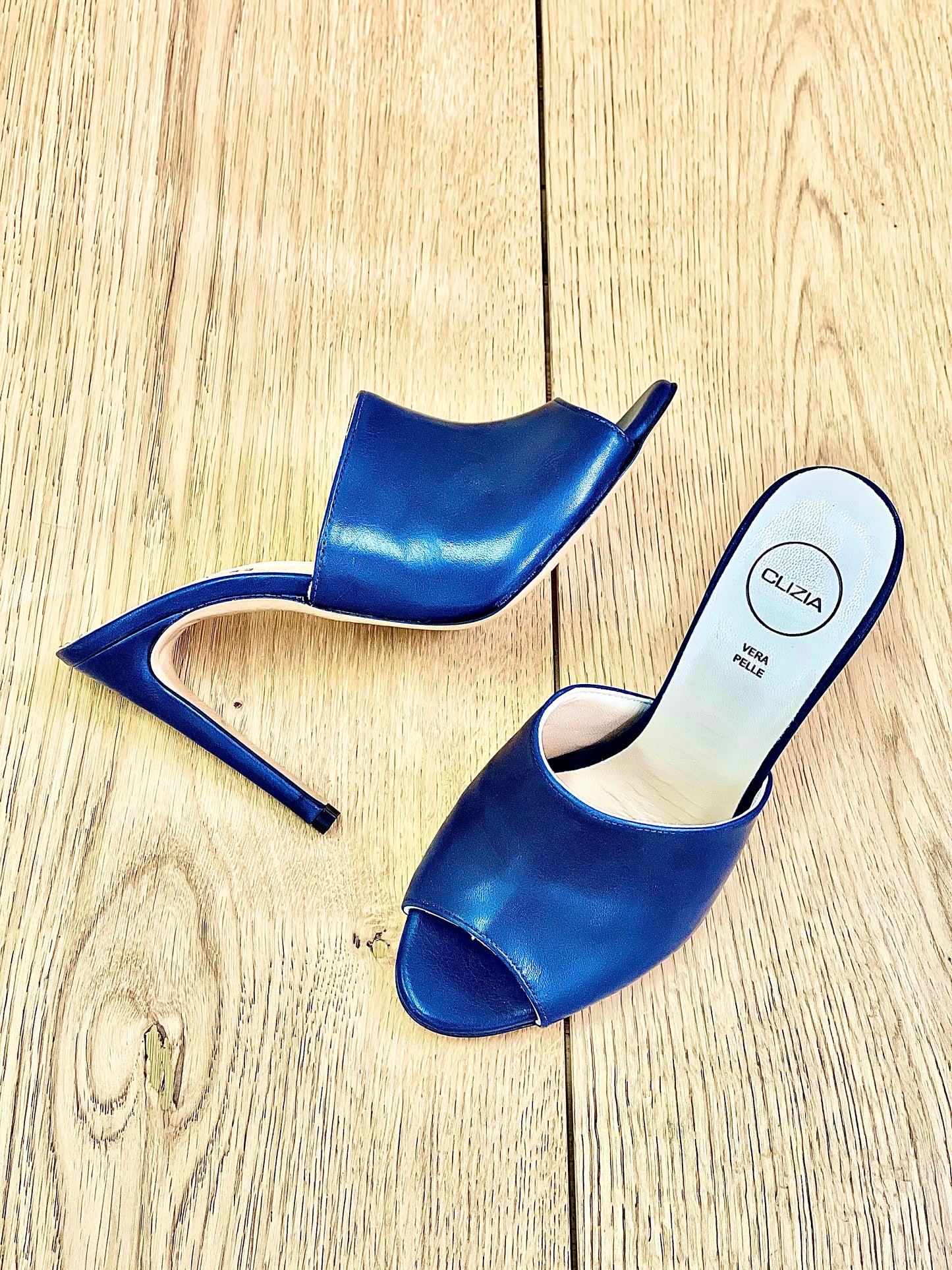 CARLITA BLUE