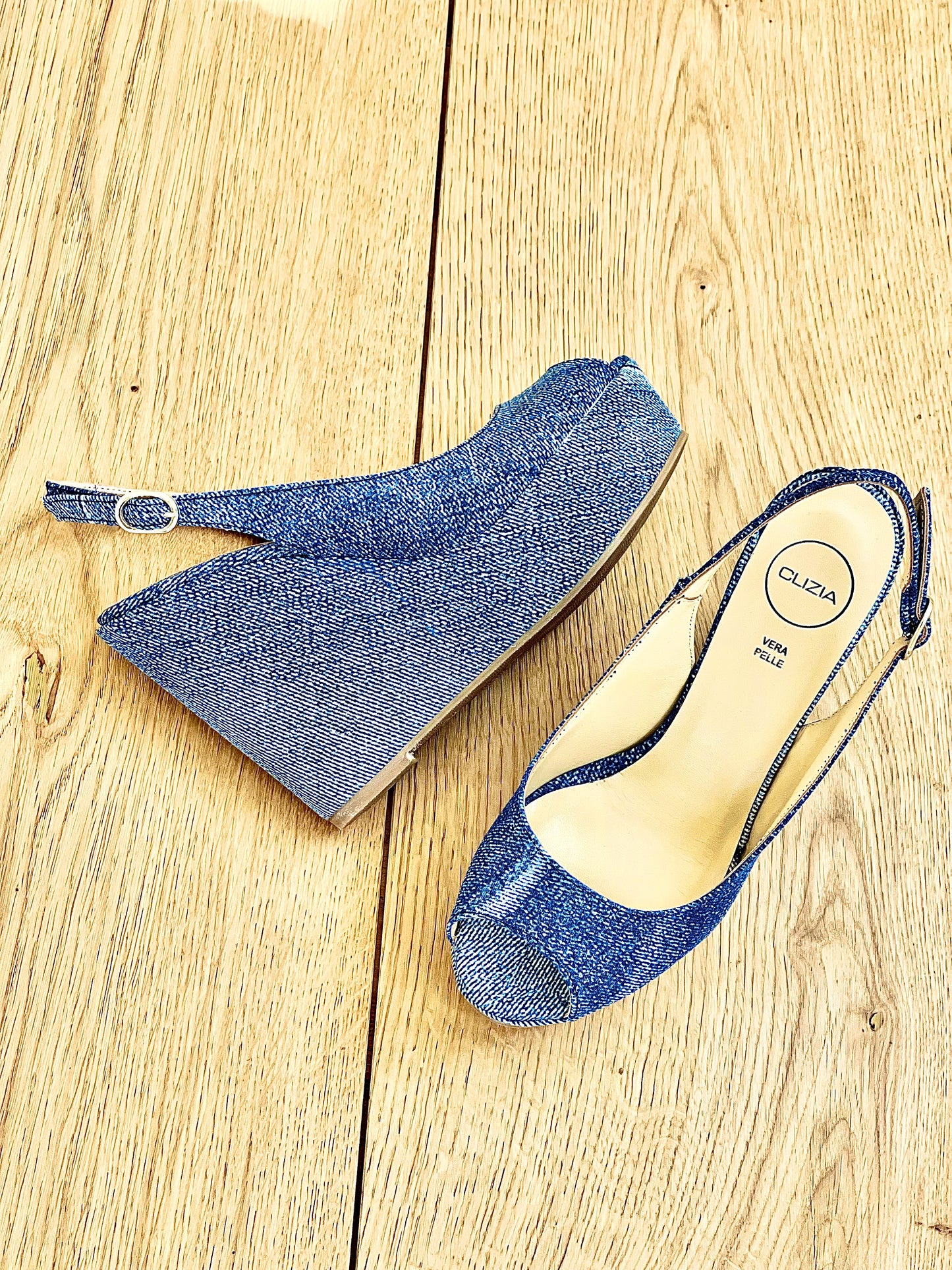 CARACAS DENIM