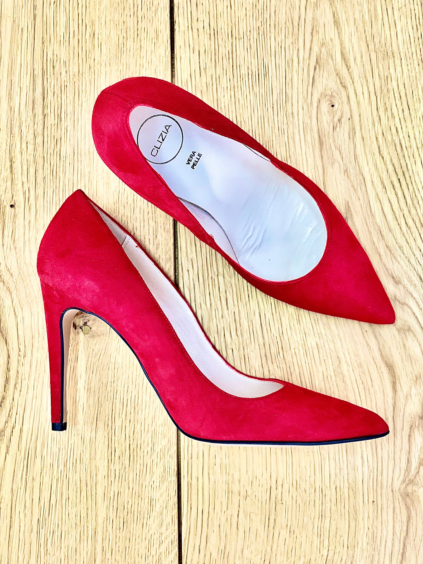 NOE RØD SUEDE