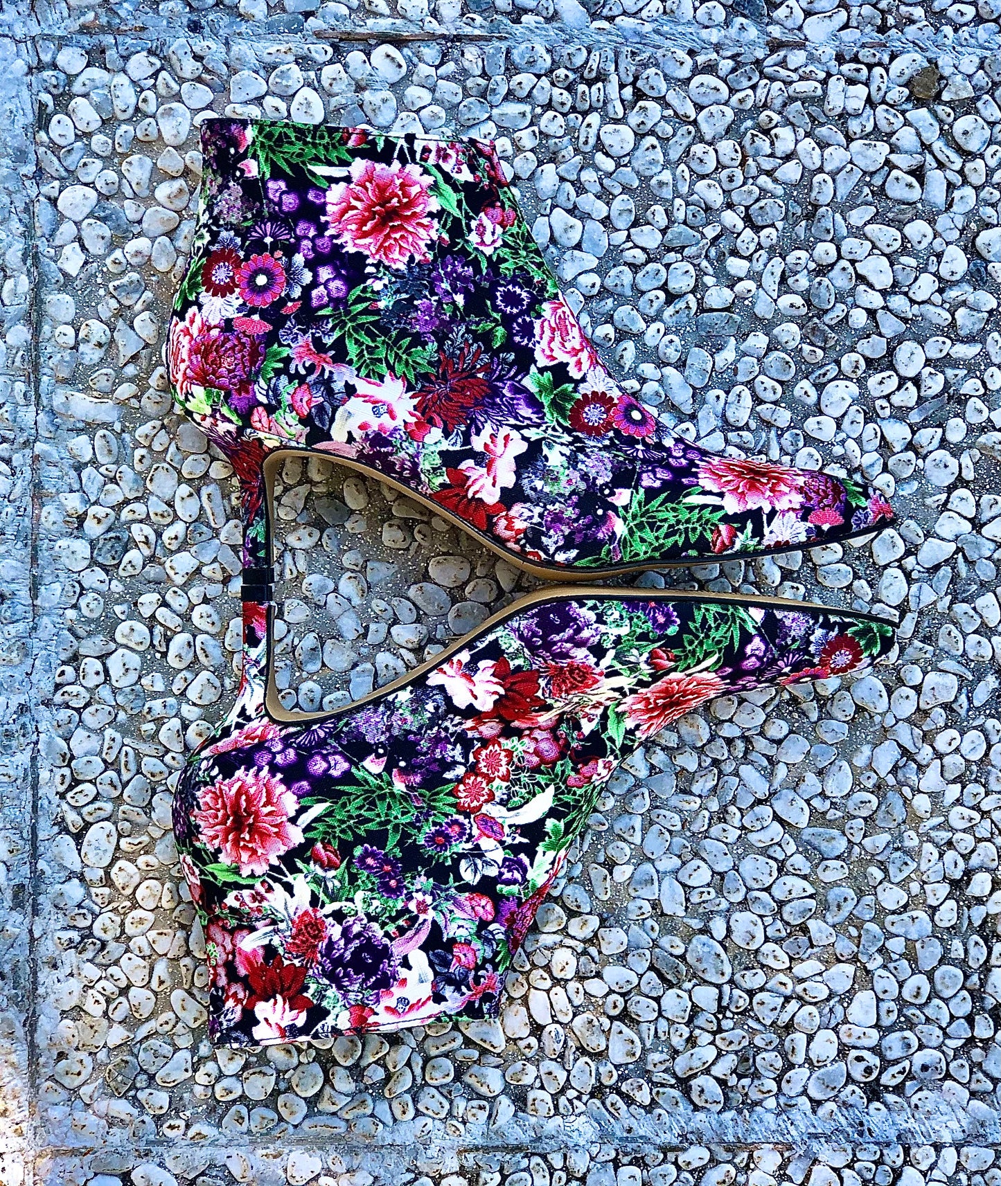 BRYSTER SORTE BLOMSTER