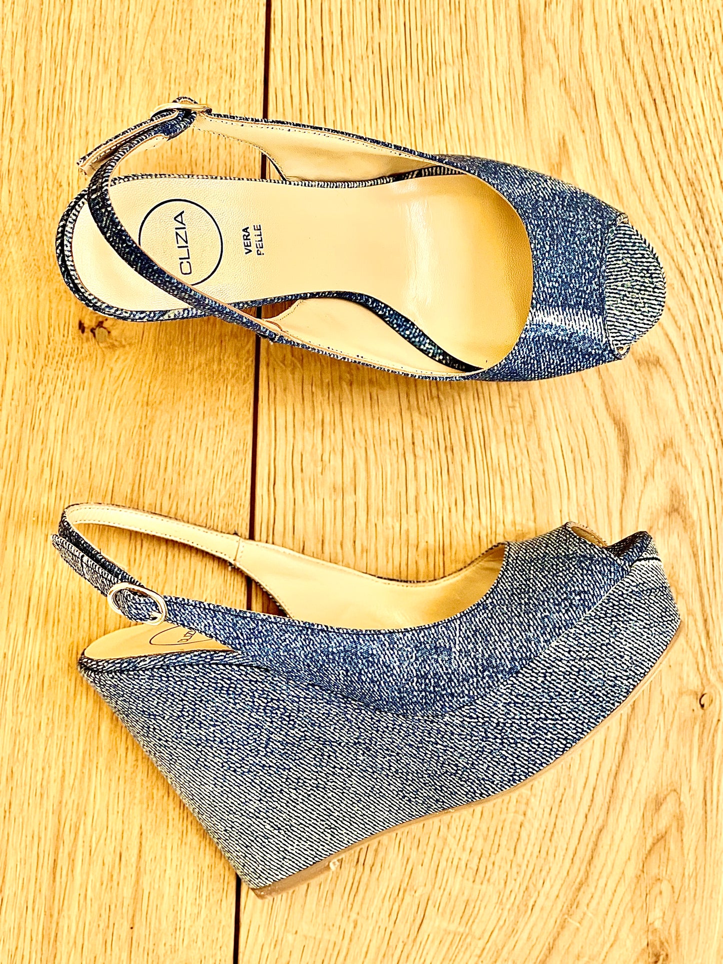CARACAS DENIM