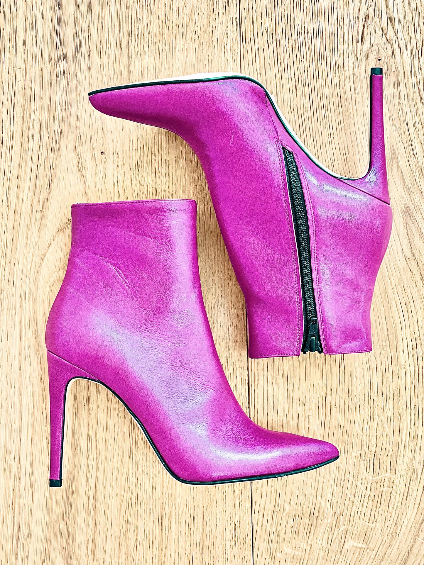 FØDT FUCHSIA LÆDER