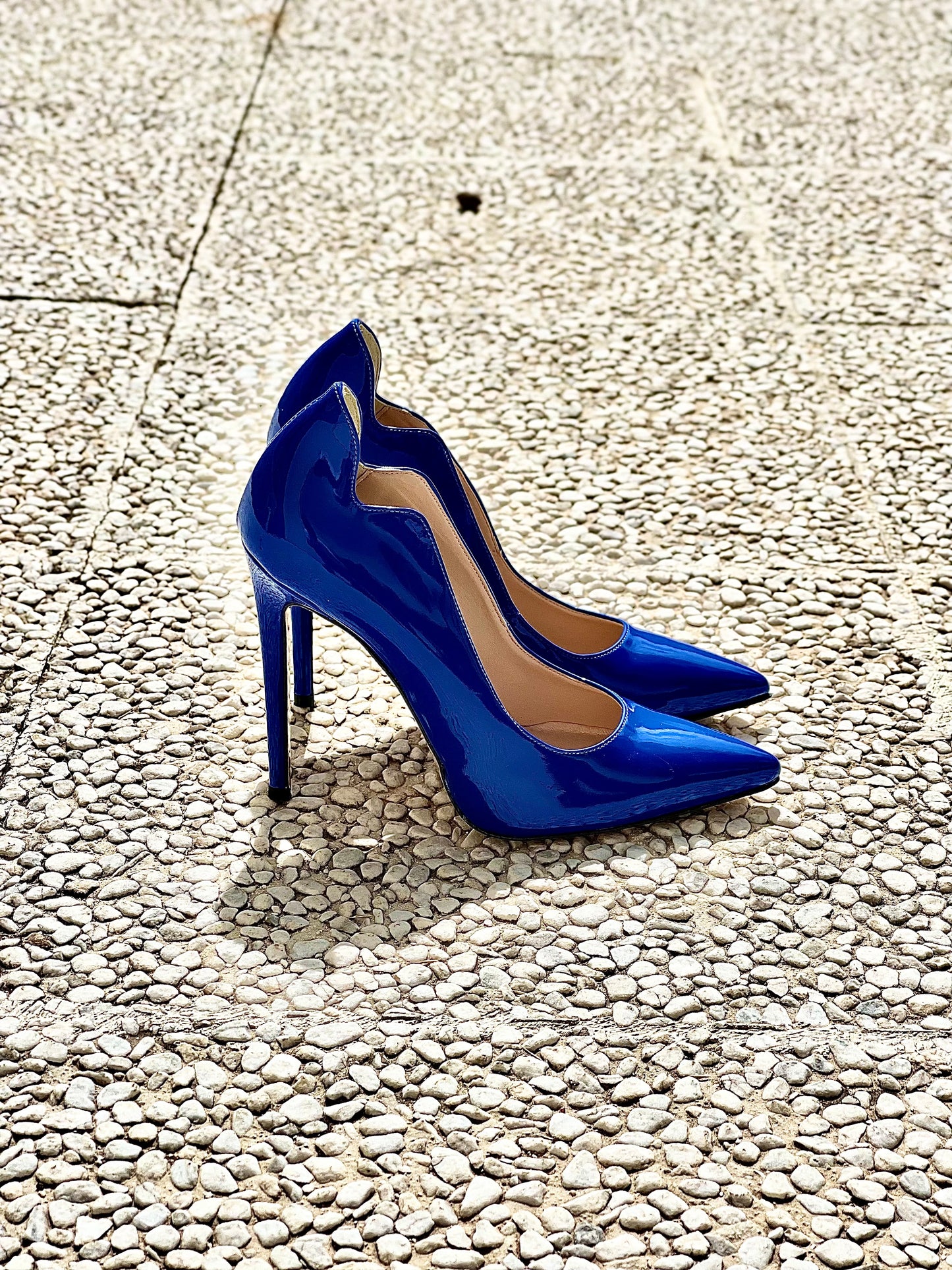 LOLA LUX BLUETTE