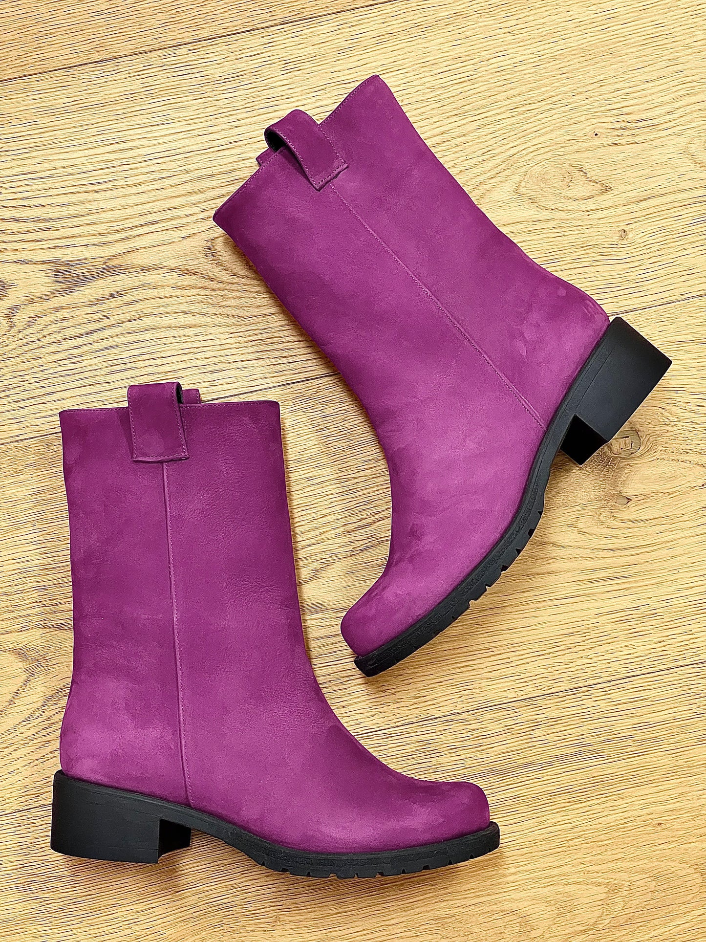 FUCHSIA NUBUCK ATLAS