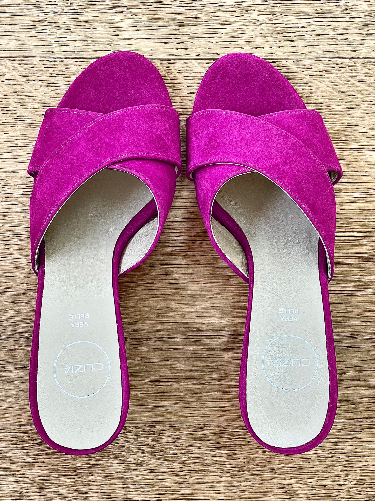 ZURI WILDLEDER FUCHSIE