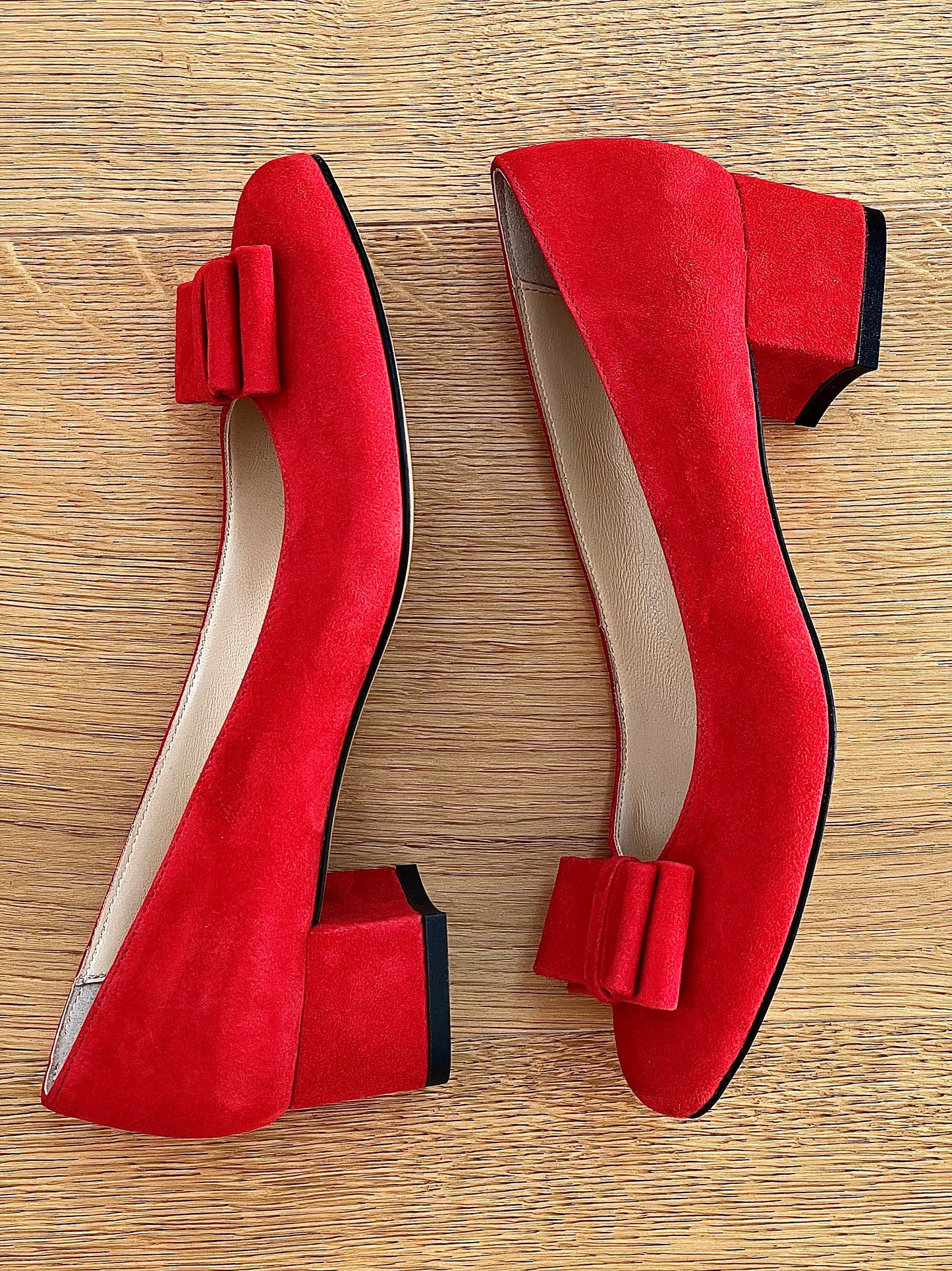 DESY RED SUEDE