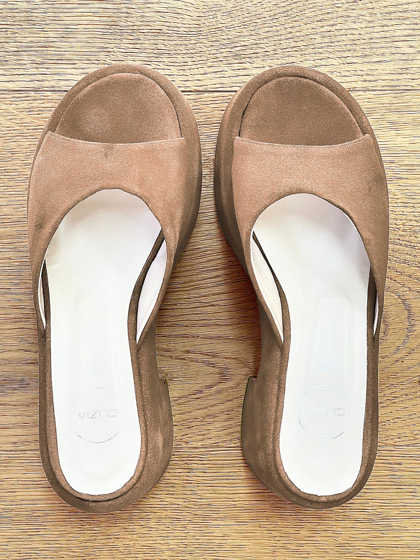 JACKIE BEIGE WILDLEDER