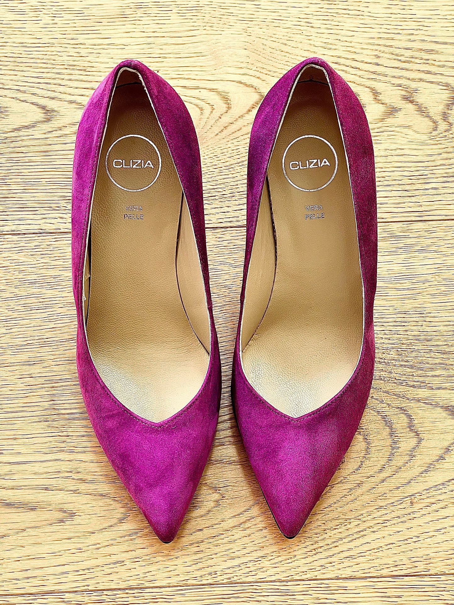 ELI WILDLEDER FUCHSIE