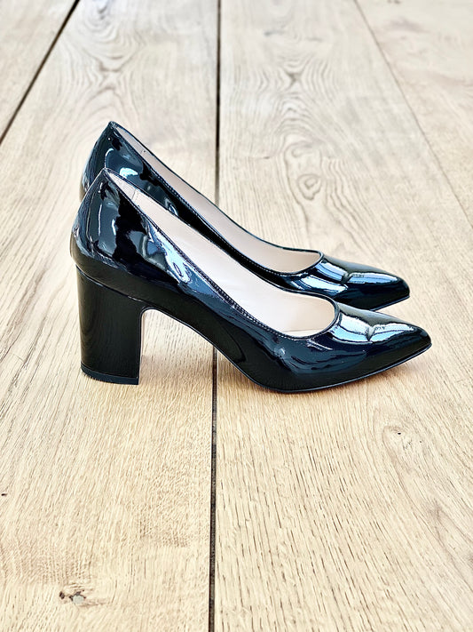 MALU SCHWARZES LACKLEDER