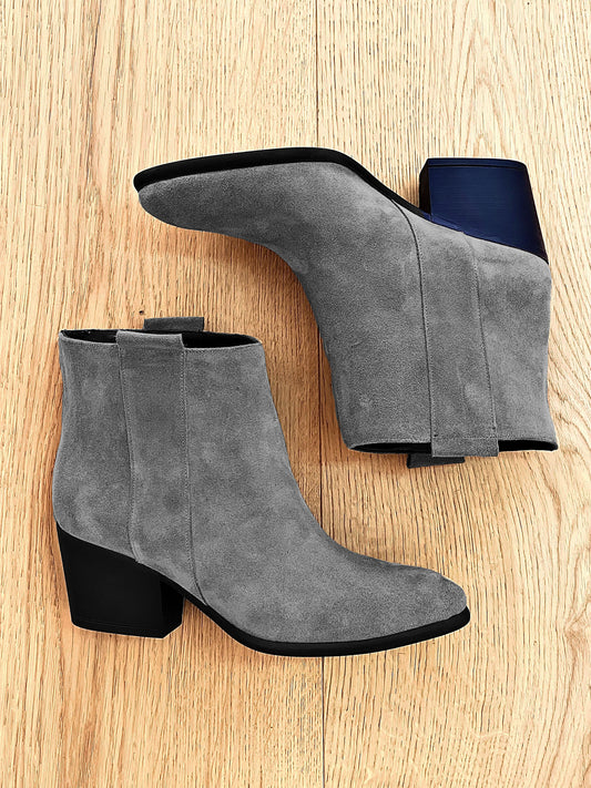 TESSA AUS GRAUEM WILDLEDER