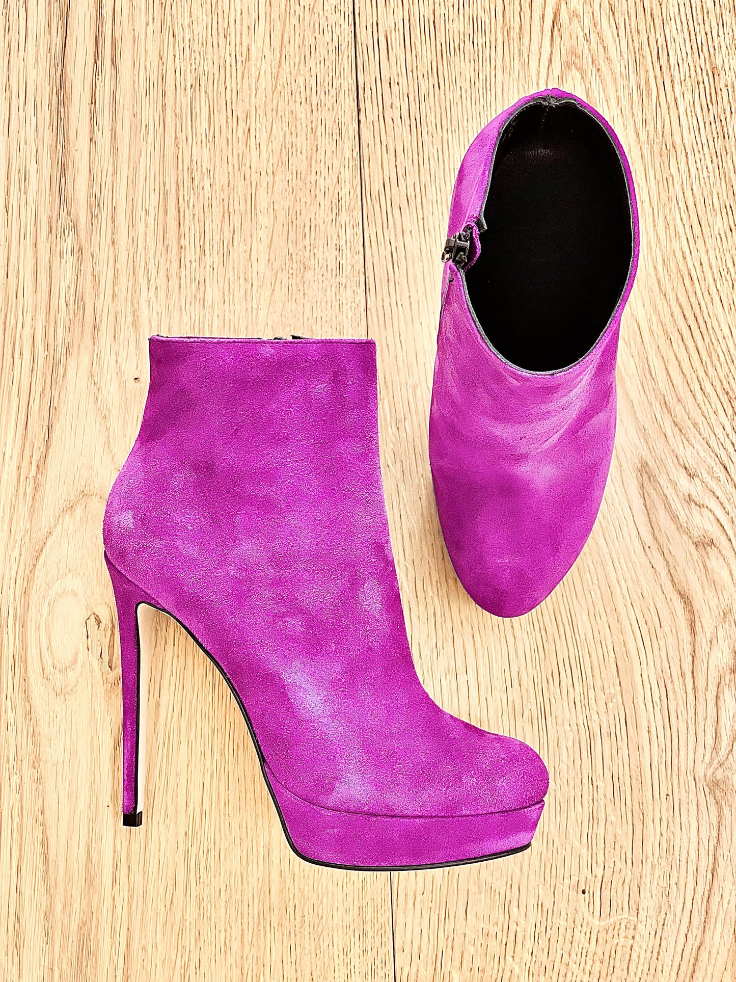 LOREN FUCHSIA WILDLEDER