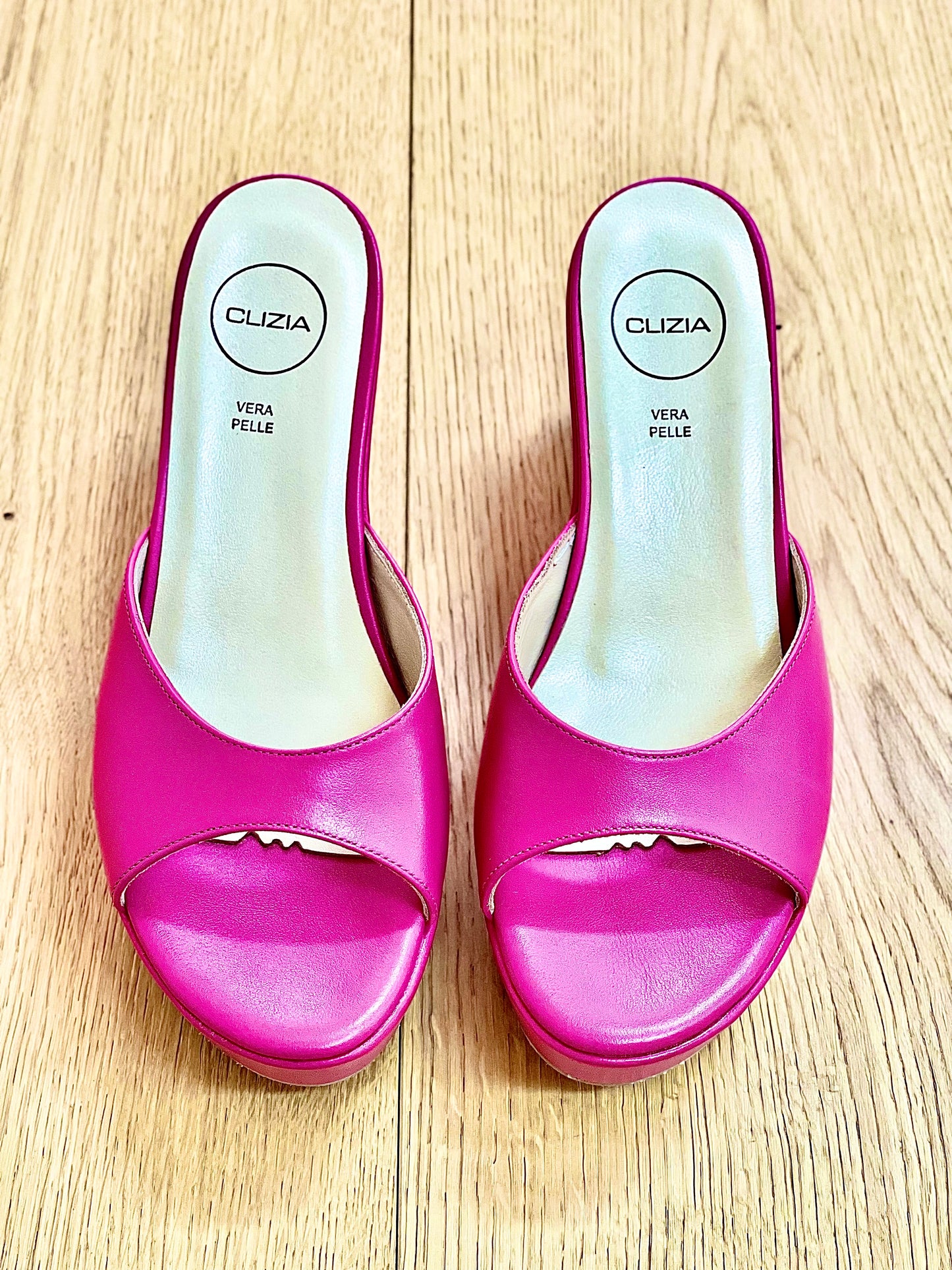 VENUS FUCHSIA LEDER