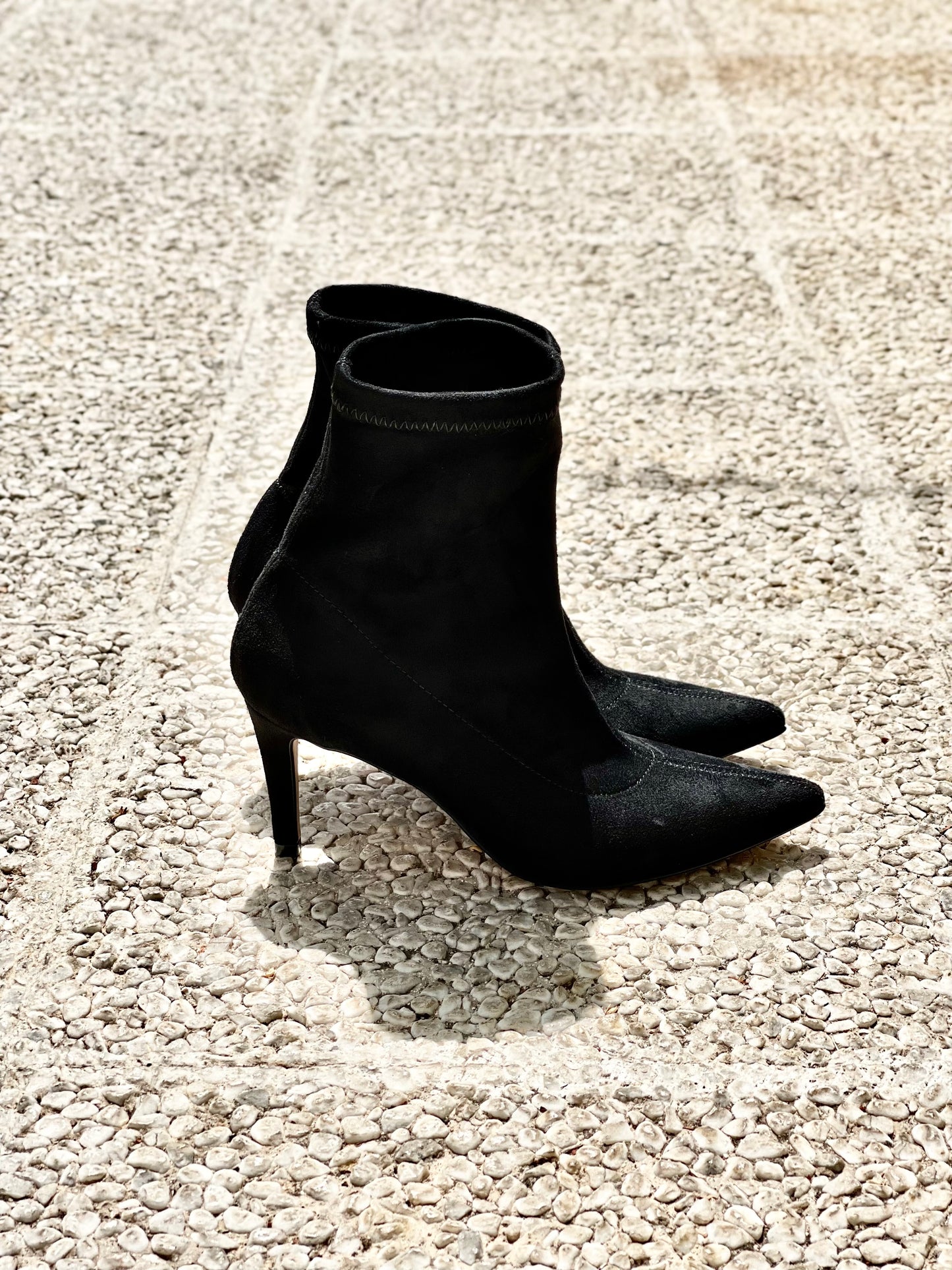 YULIYA SCHWARZES WILDLEDER