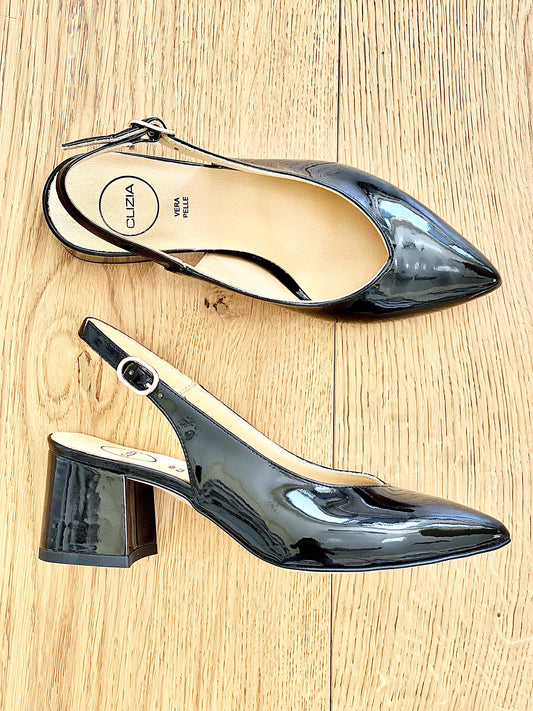 OLGA SCHWARZES LACKLEDER