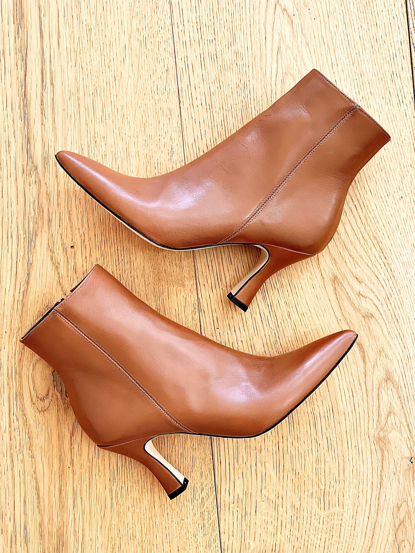 KAORI LEDER COGNAC