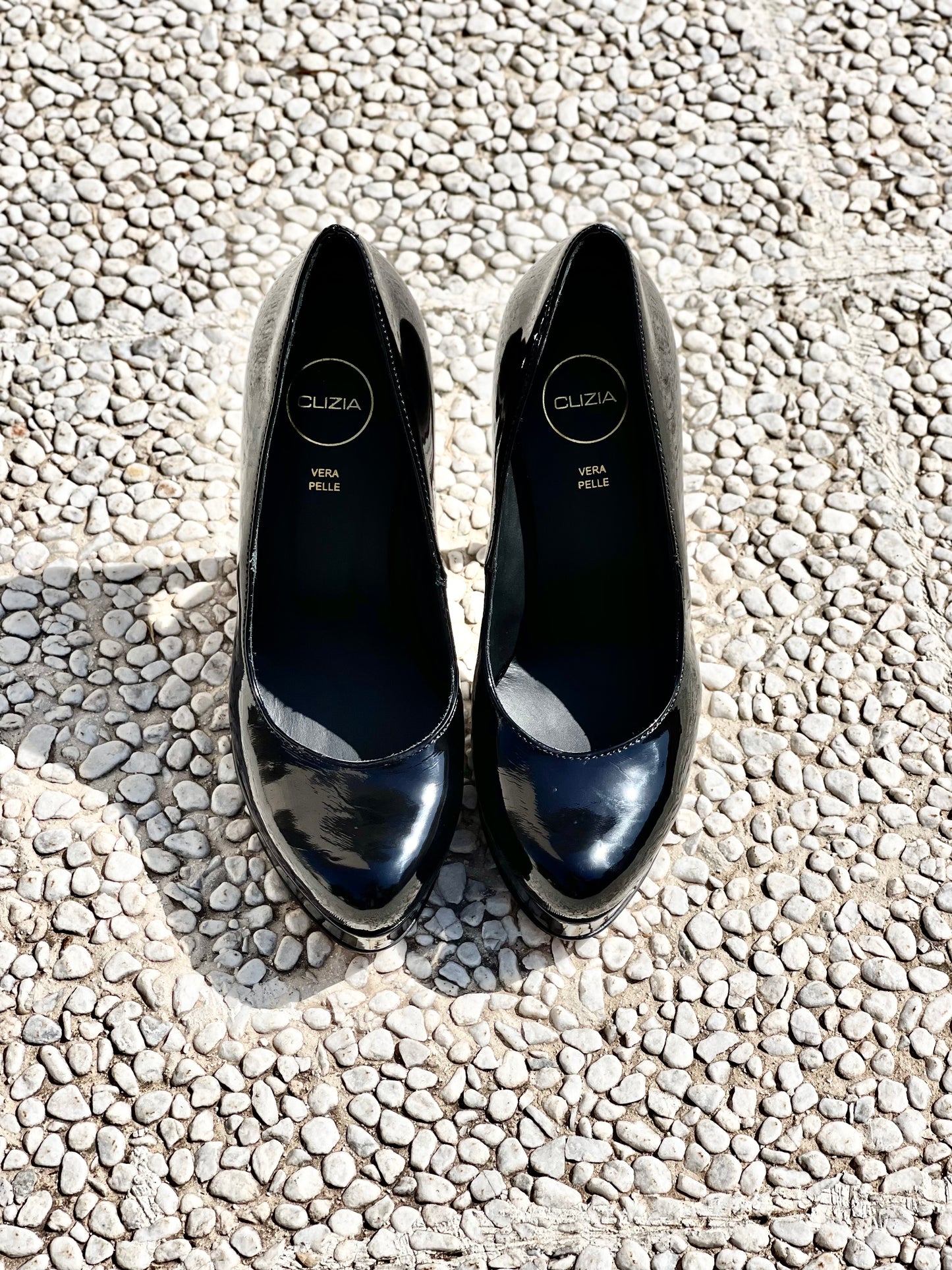 SOGAR SCHWARZE FARBE