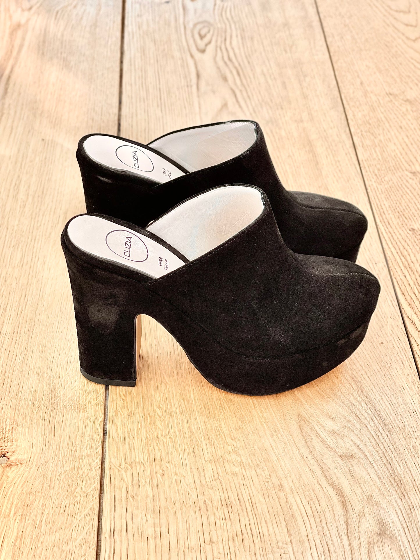 ZAKI SCHWARZES WILDLEDER