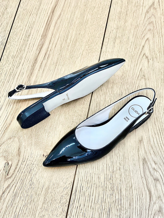 DELIA SCHWARZES LACKLEDER