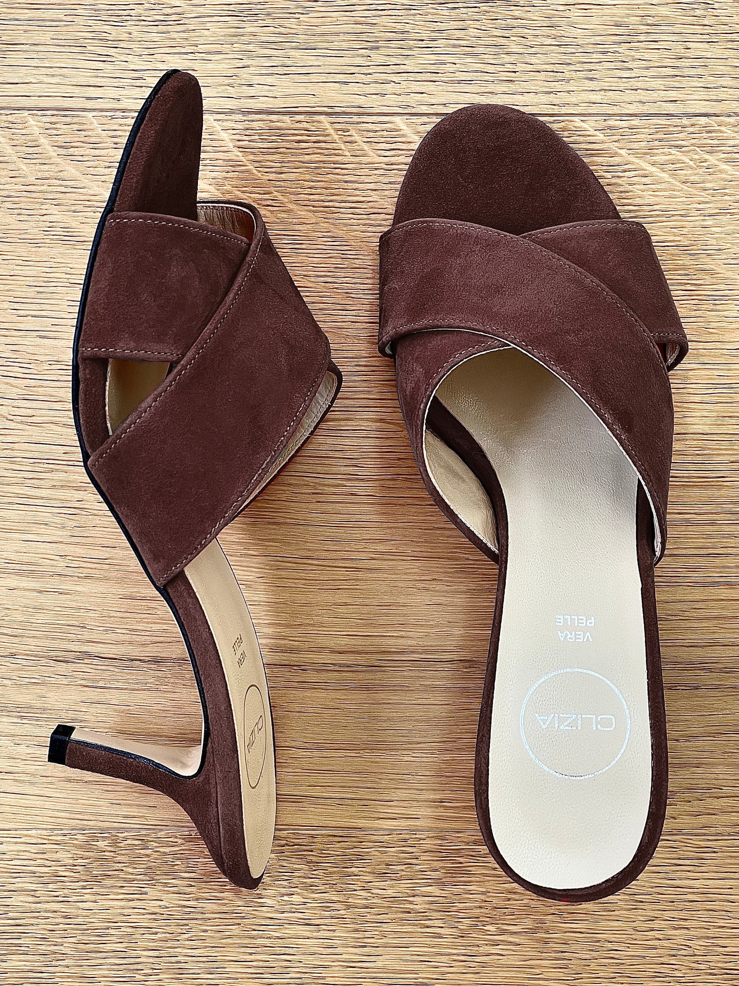 BROWN SUEDE ZURI