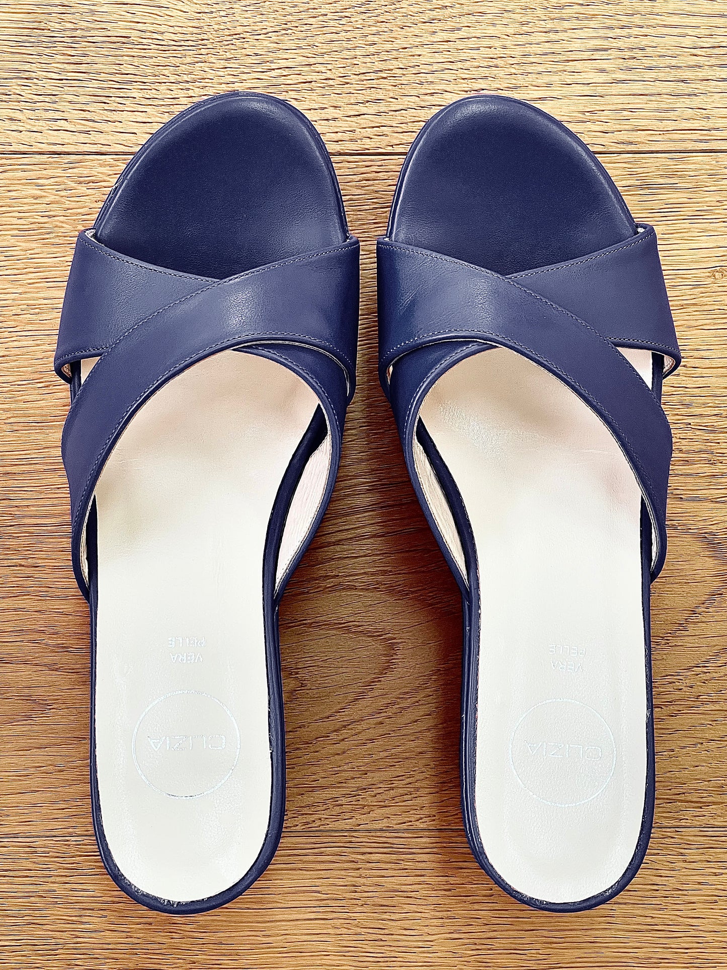 DAGO BLUE LEATHER