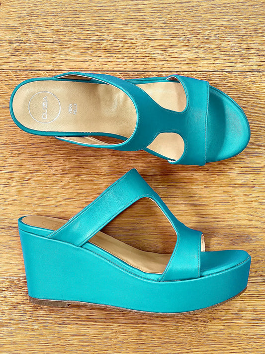 EVA TURQUOISE LEATHER