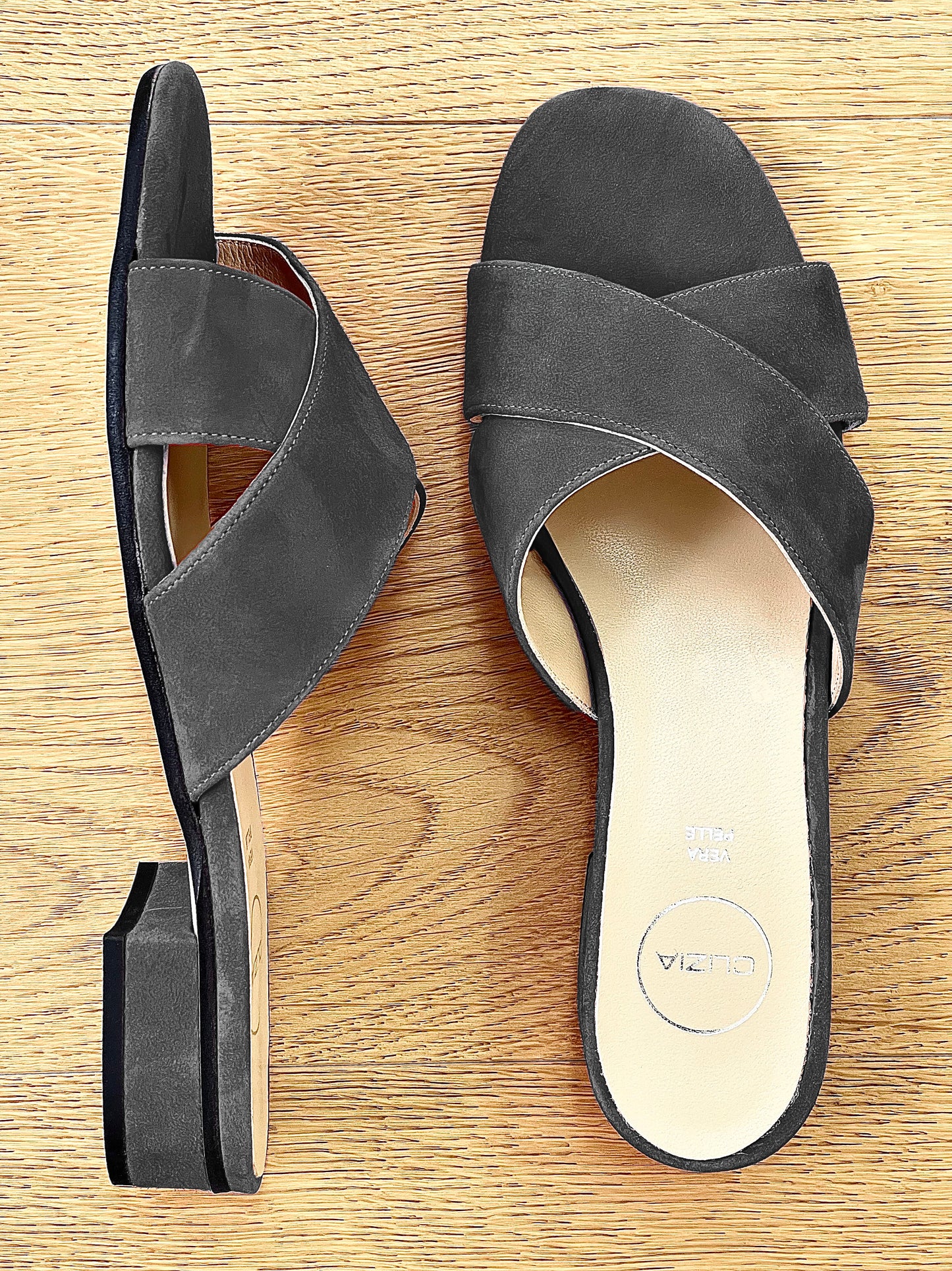 URIEL GRAY SUEDE