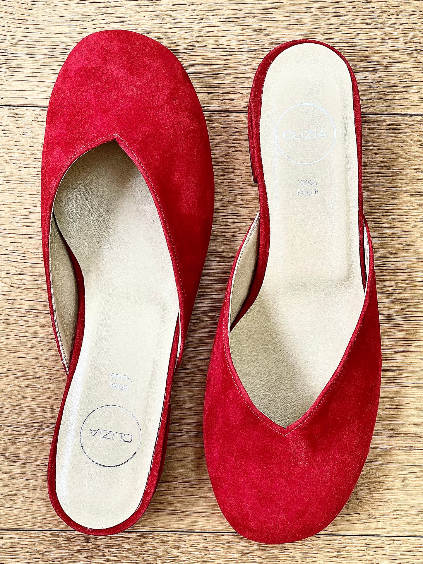 SULLY RED SUEDE