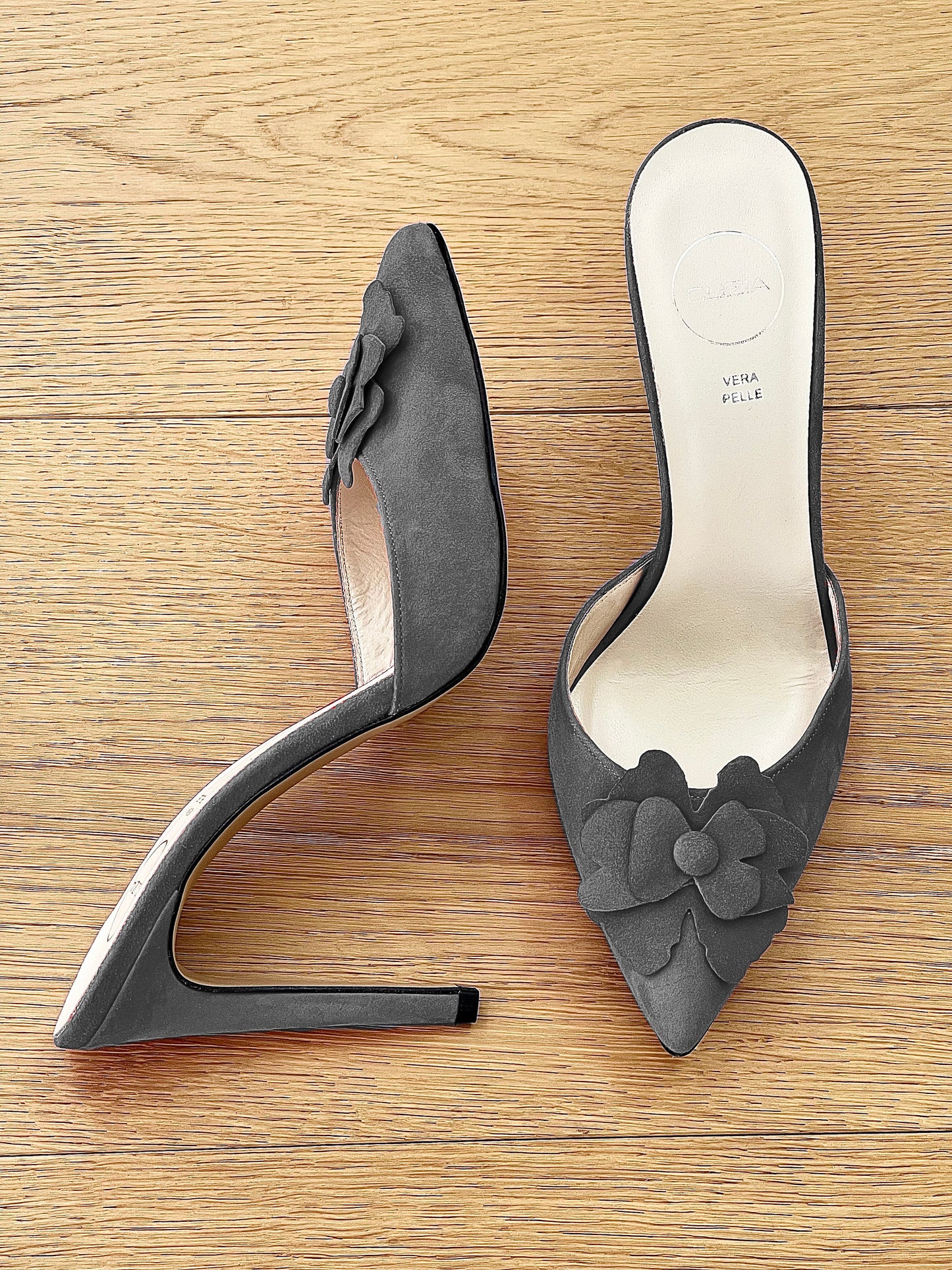 JODY GRAY SUEDE