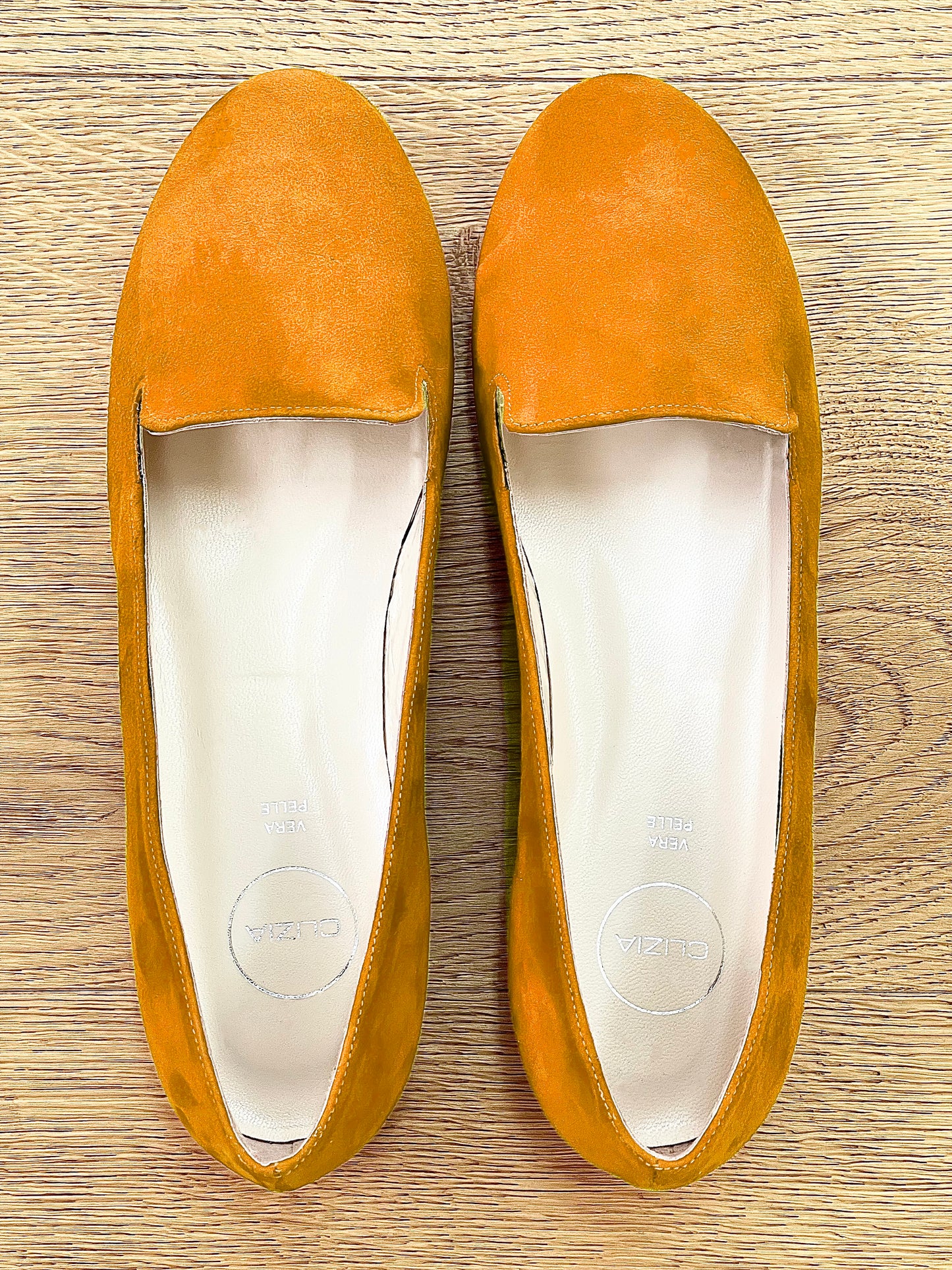 YELLOW SUEDE DOLORES