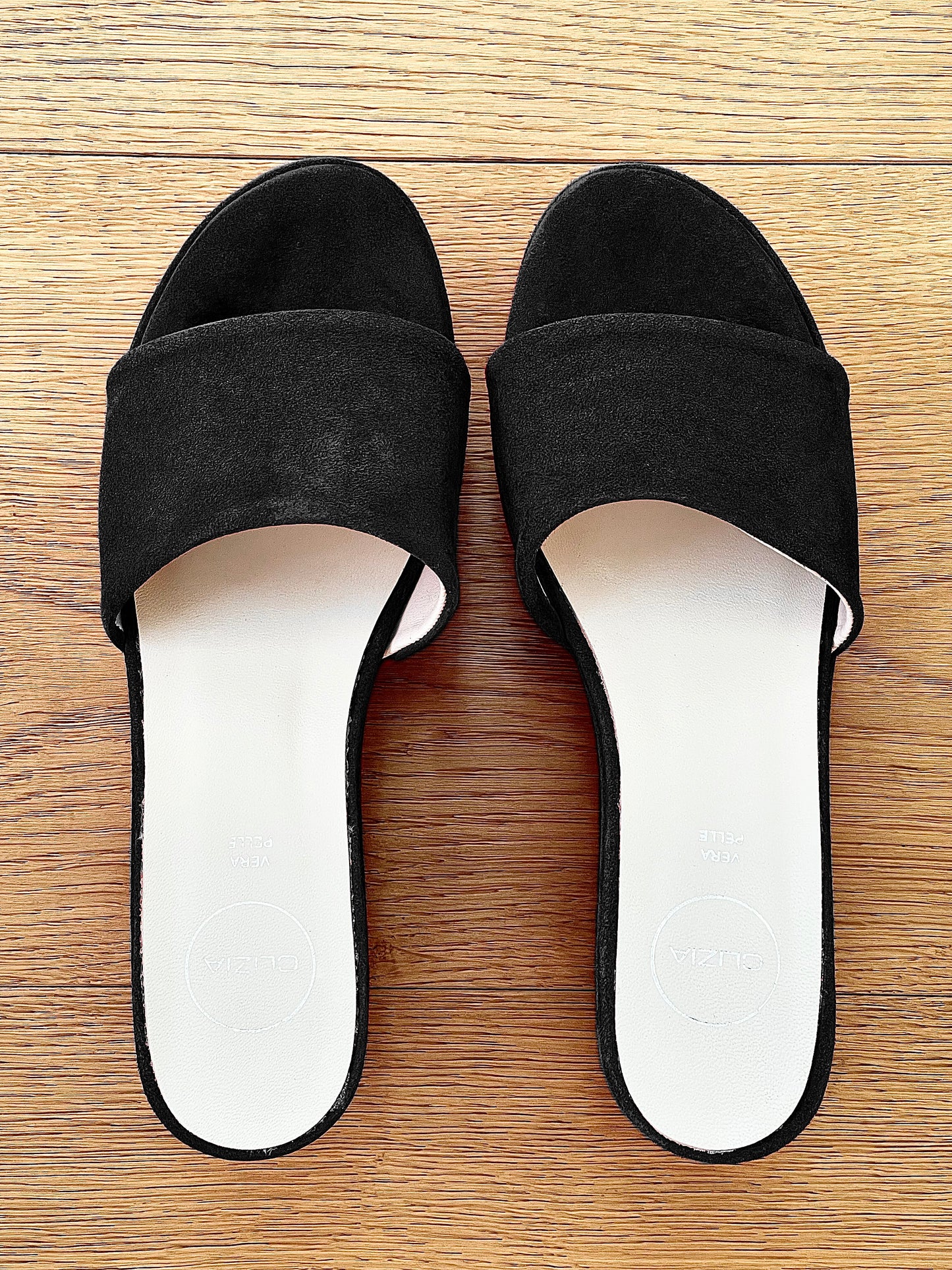 ARON BLACK SUEDE